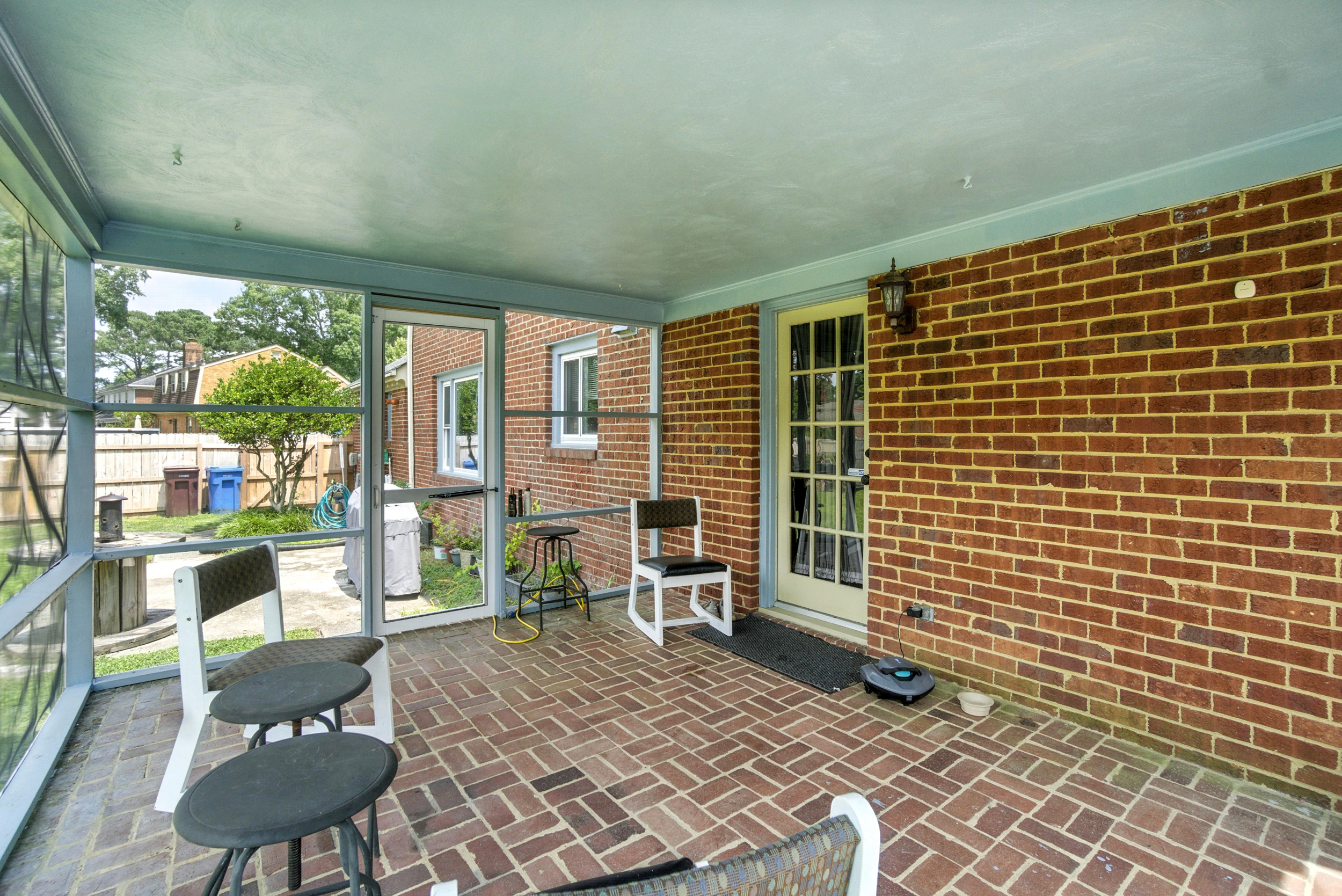 Chesapeake, Virginia, 23321, United States, 5 Bedrooms Bedrooms, ,4 BathroomsBathrooms,Residential,For Sale,1889825