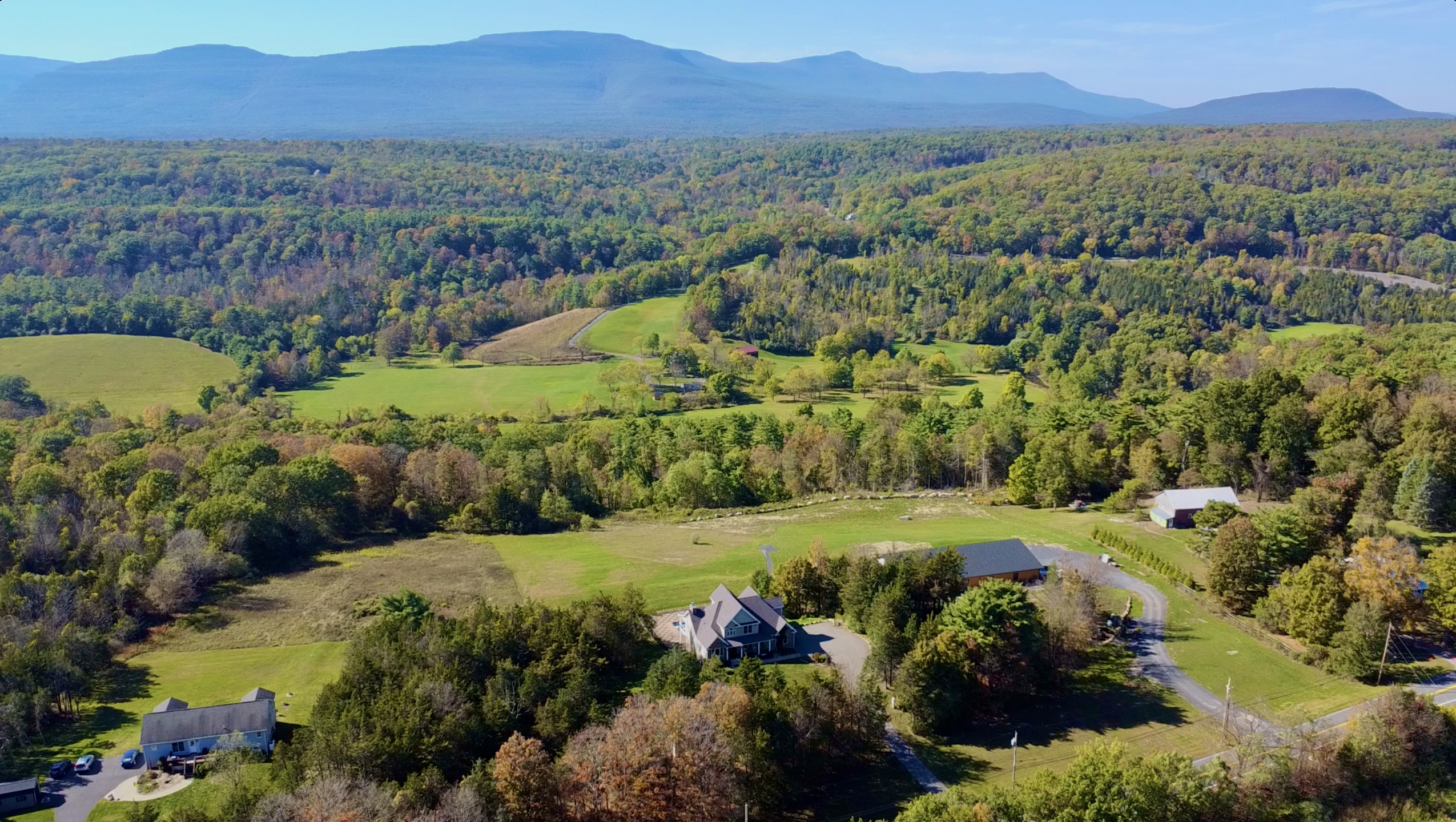 Catskill, New York, 12414, United States, 4 Bedrooms Bedrooms, ,3 BathroomsBathrooms,Residential,For Sale,1977487