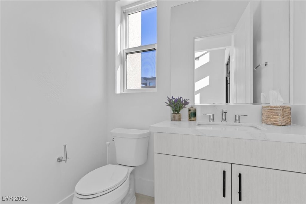 Las Vegas, Nevada, 89135, United States, 5 Bedrooms Bedrooms, ,6 BathroomsBathrooms,Residential,For Sale,1987610