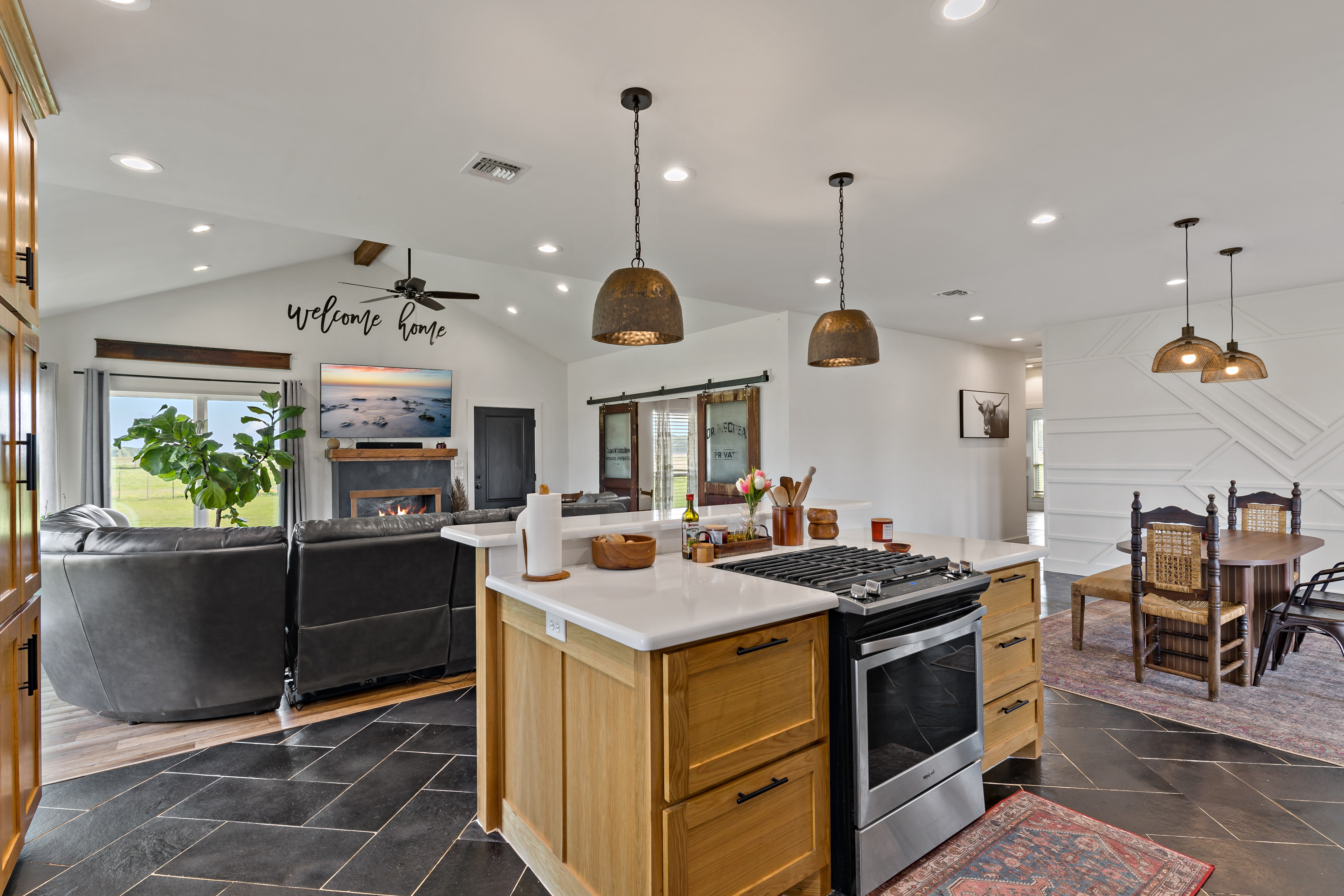 Paris, Texas, 75462, United States, 3 Bedrooms Bedrooms, ,2 BathroomsBathrooms,Residential,For Sale,1983529