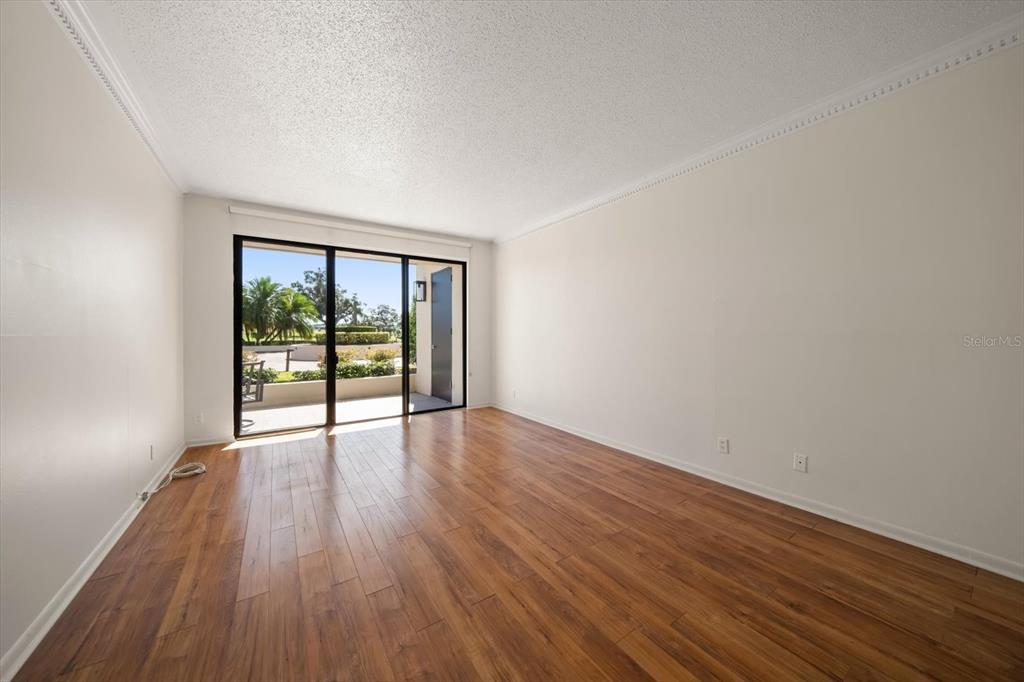 Belleair, Florida, 33756, United States, 2 Bedrooms Bedrooms, ,2 BathroomsBathrooms,Residential,For Sale,1993557