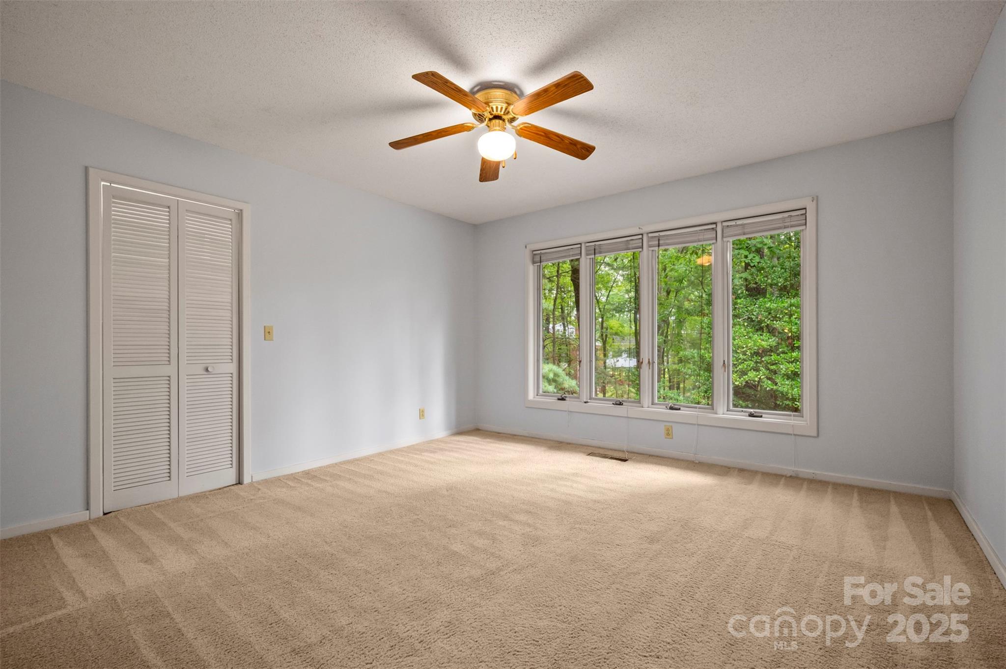 Tryon, North Carolina, 28782, United States, 3 Bedrooms Bedrooms, ,3 BathroomsBathrooms,Residential,For Sale,1918152