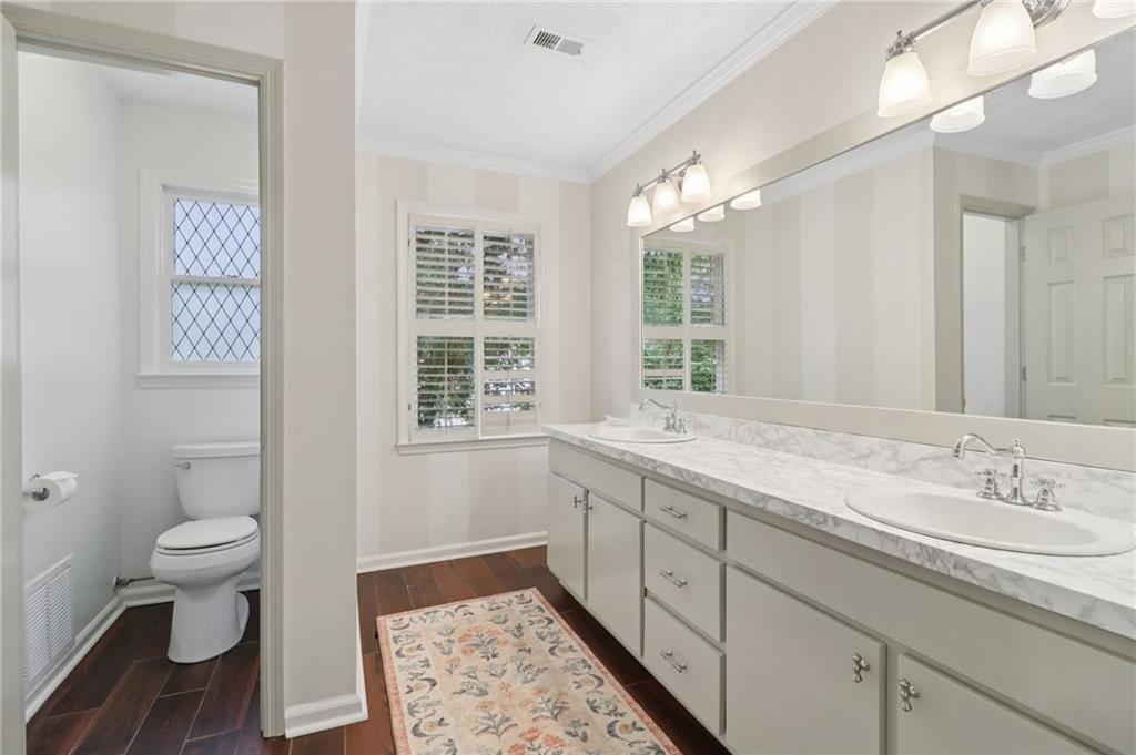 Marietta, Georgia, 30062, United States, 4 Bedrooms Bedrooms, ,3 BathroomsBathrooms,Residential,For Sale,1905534