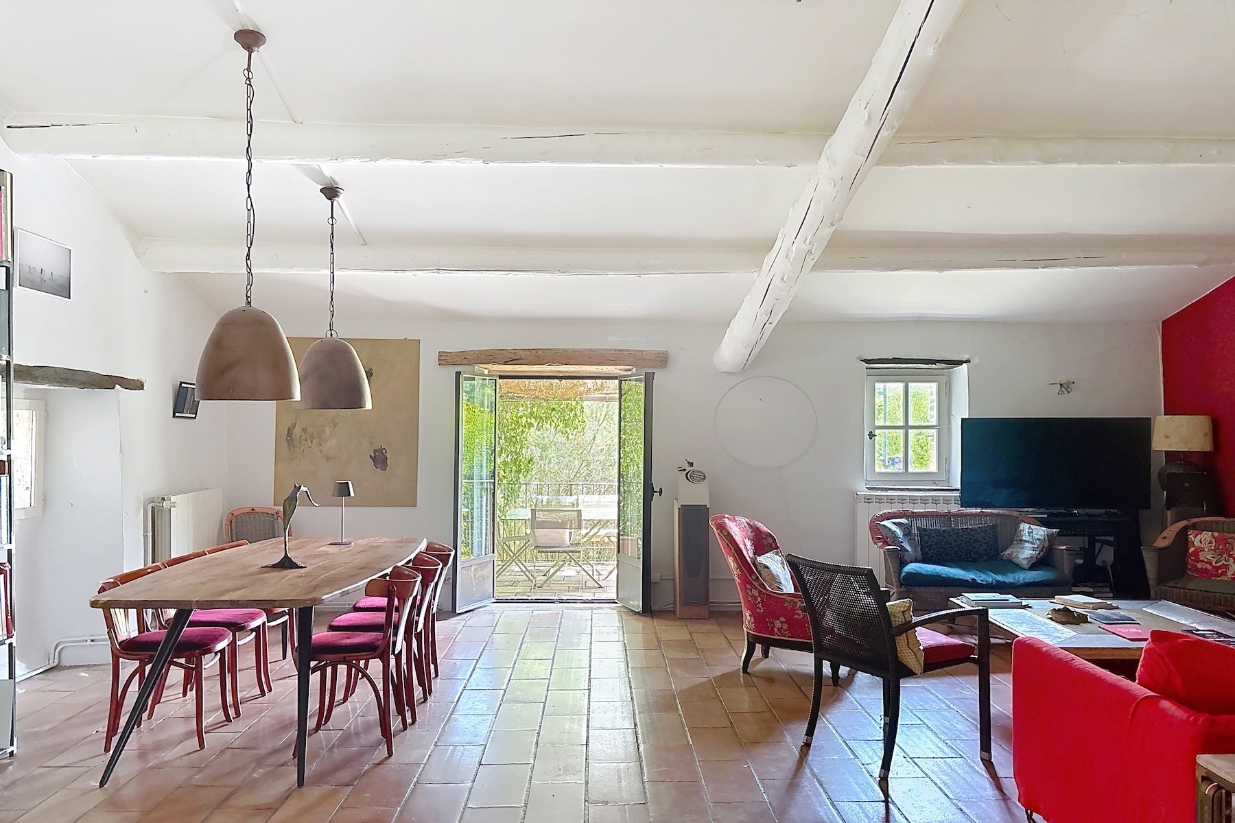  Character property with guest house and pool, nestled in unspoilt nature near U… - 物件實景
