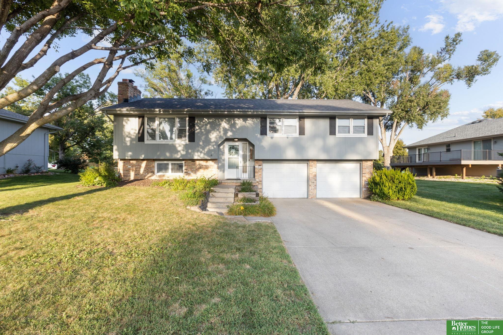 207th St, Elkhorn, NE 68022