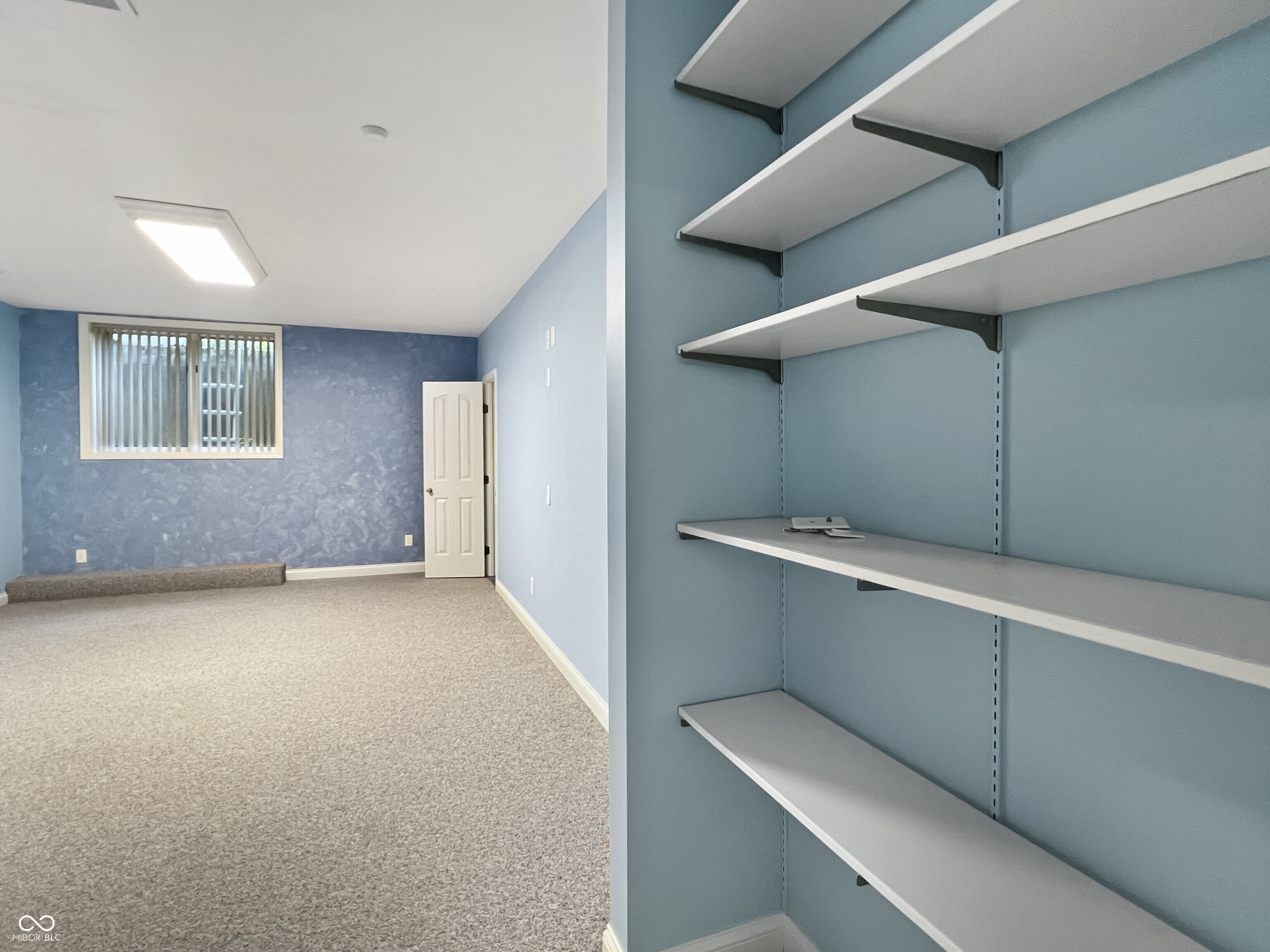 Columbus, Indiana, 47201, United States, 5 Bedrooms Bedrooms, ,6 BathroomsBathrooms,Residential,For Sale,1979621