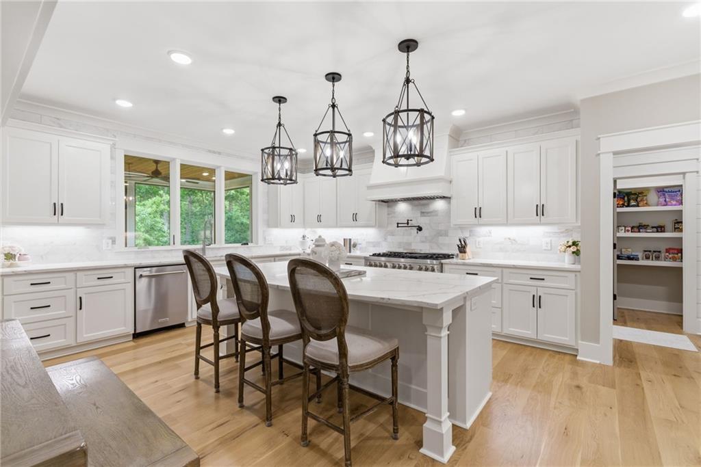 Waleska, Georgia, 30183, United States, 4 Bedrooms Bedrooms, ,4 BathroomsBathrooms,Residential,For Sale,2048996