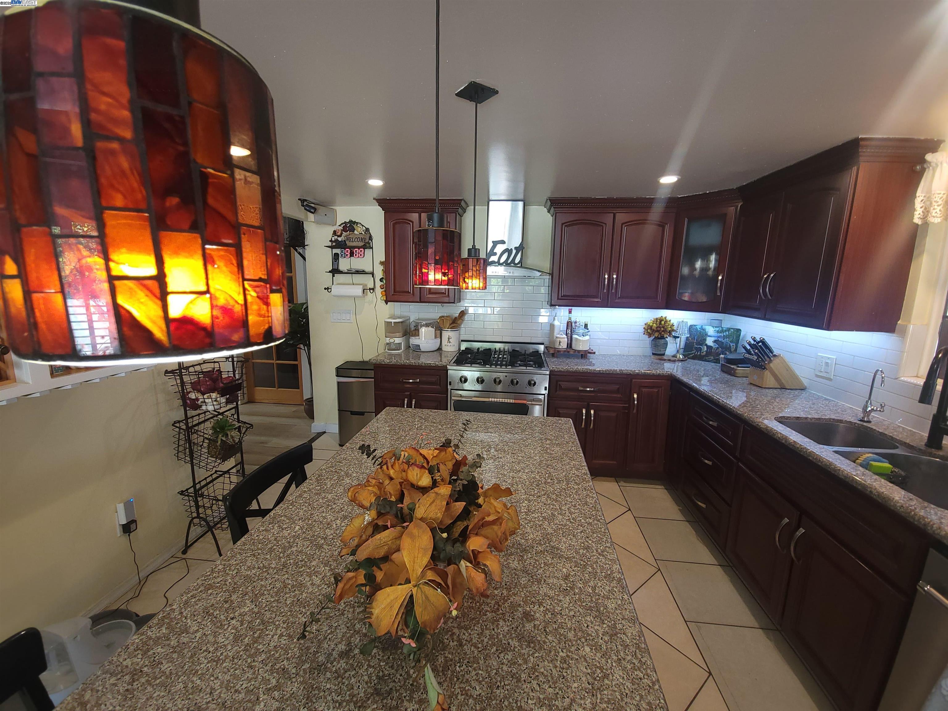 El Sobrante, California, 94803, United States, 3 Bedrooms Bedrooms, ,2 BathroomsBathrooms,Residential,For Sale,1974692