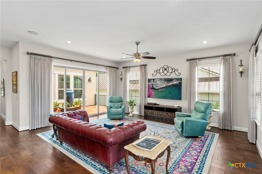 San Marcos, Texas, 78666, United States, 2 Bedrooms Bedrooms, ,3 BathroomsBathrooms,Residential,For Sale,1988978