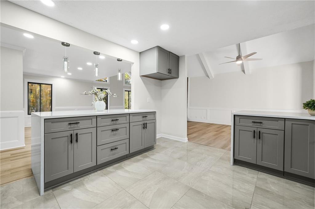 Snellville, Georgia, 30039, United States, 5 Bedrooms Bedrooms, ,4 BathroomsBathrooms,Residential,For Sale,1993862