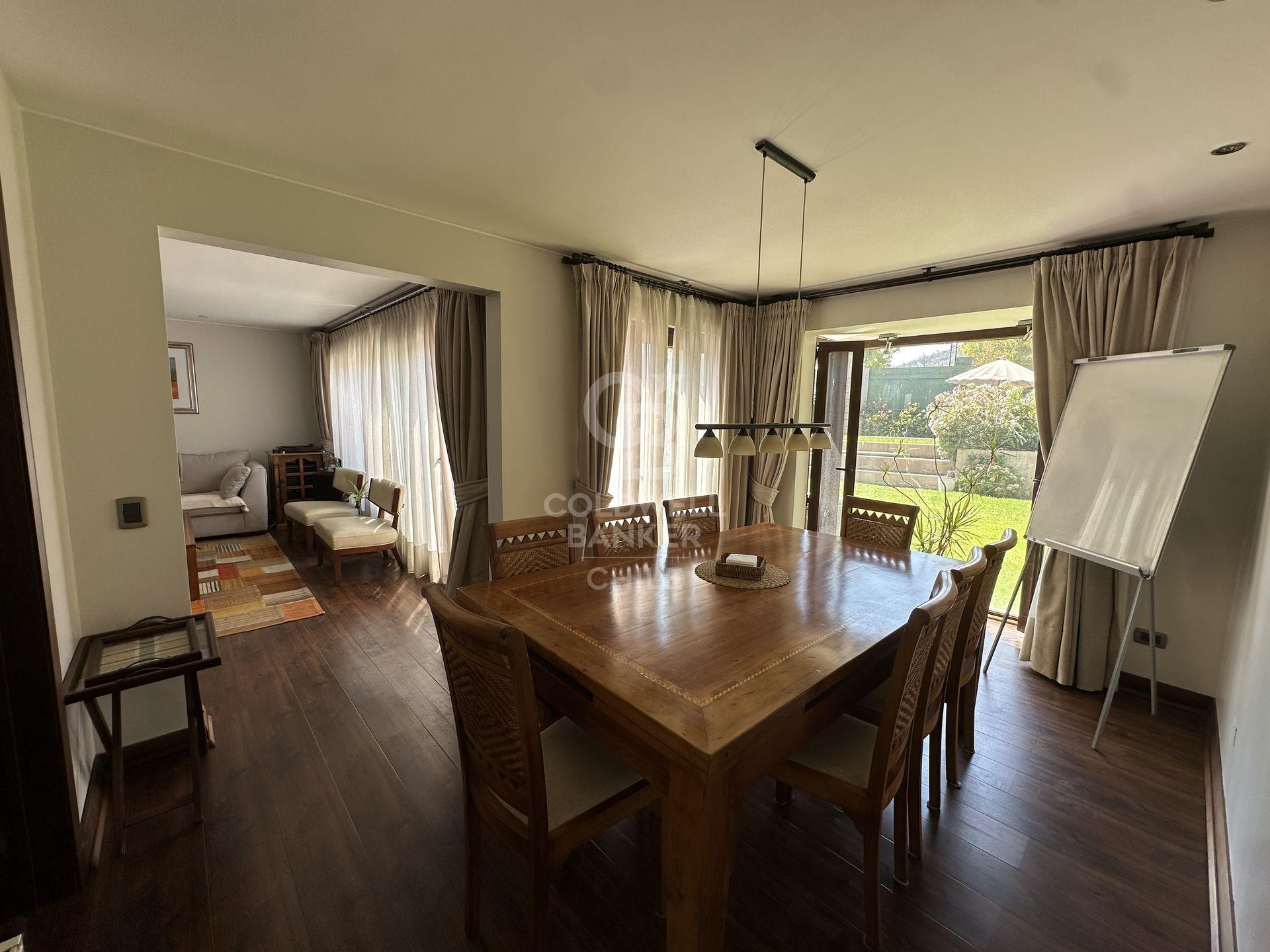 Las Condes, Chile, 4 Bedrooms Bedrooms, ,5 BathroomsBathrooms,Residential,For Sale,1728861