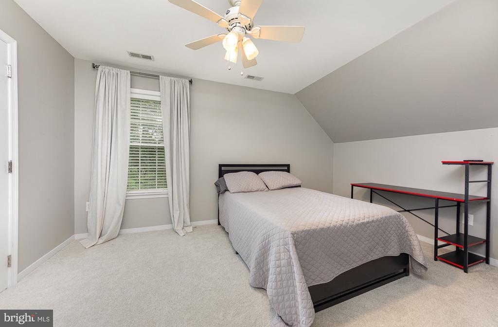 Chesterfield, Virginia, 23832, United States, 4 Bedrooms Bedrooms, ,3 BathroomsBathrooms,Residential,For Sale,1827730