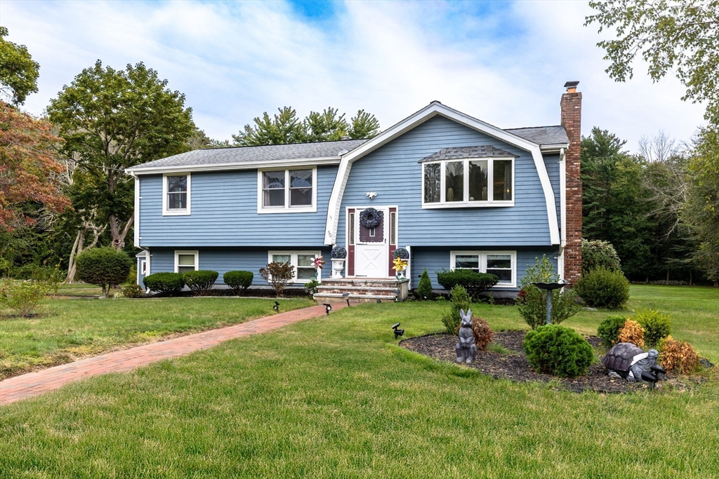 Bridgewater, Massachusetts, 02324, United States, 3 Bedrooms Bedrooms, ,2 BathroomsBathrooms,Residential,For Sale,1943085
