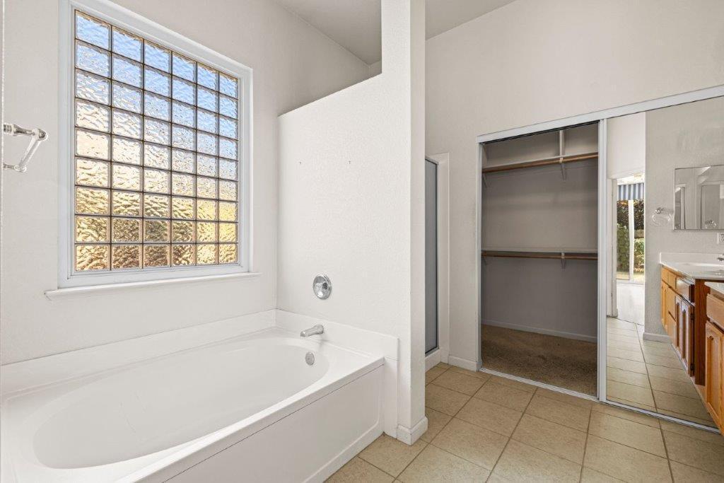 Galt, California, 95632, United States, 3 Bedrooms Bedrooms, ,2 BathroomsBathrooms,Residential,For Sale,1983773