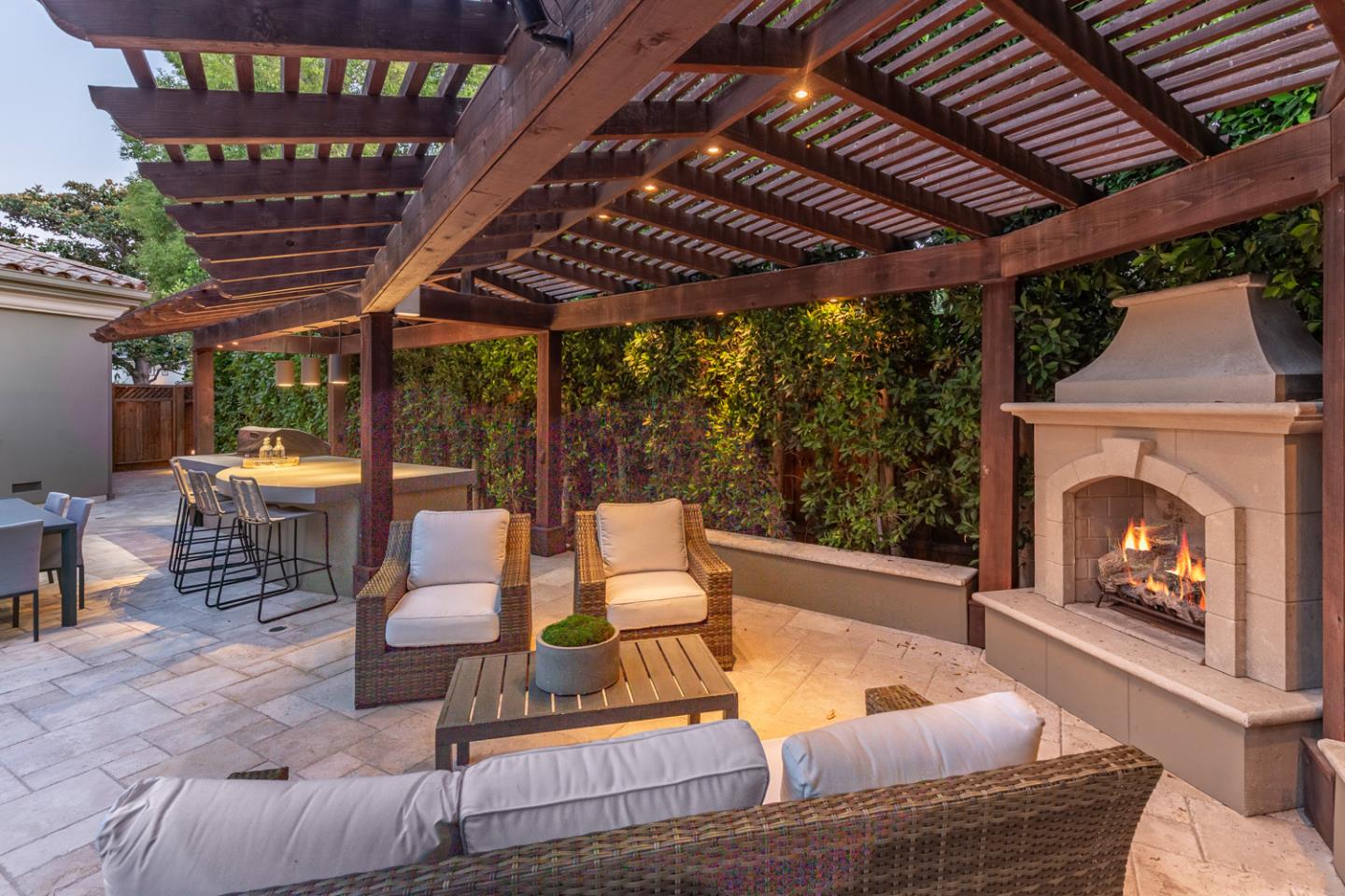 Menlo Park, California, 94025, United States, 5 Bedrooms Bedrooms, ,7 BathroomsBathrooms,Residential,For Sale,1941806