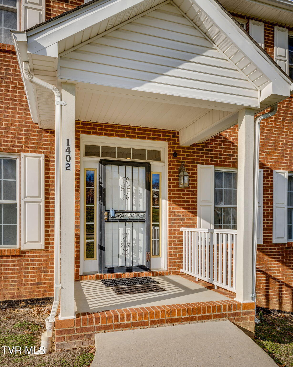 Johnson City, Tennessee, 37601, United States, 5 Bedrooms Bedrooms, ,4 BathroomsBathrooms,Residential,For Sale,2049001