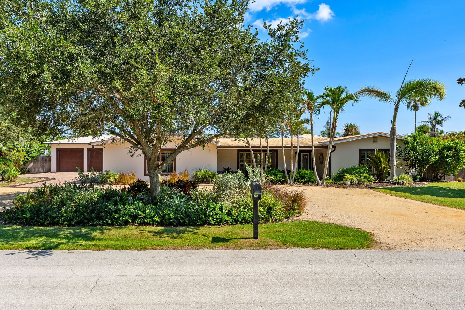  240 Deland Avenue, Indialantic, FL, 32903 - 物件實景