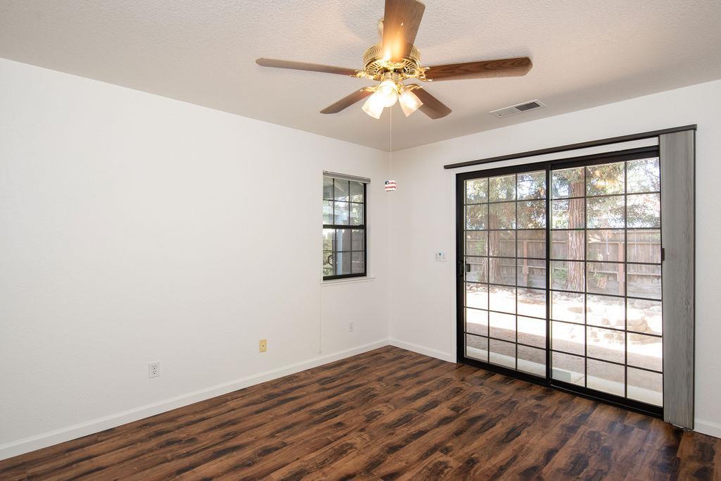 Oakdale, California, 95361, United States, 2 Bedrooms Bedrooms, ,3 BathroomsBathrooms,Residential,For Sale,1978297