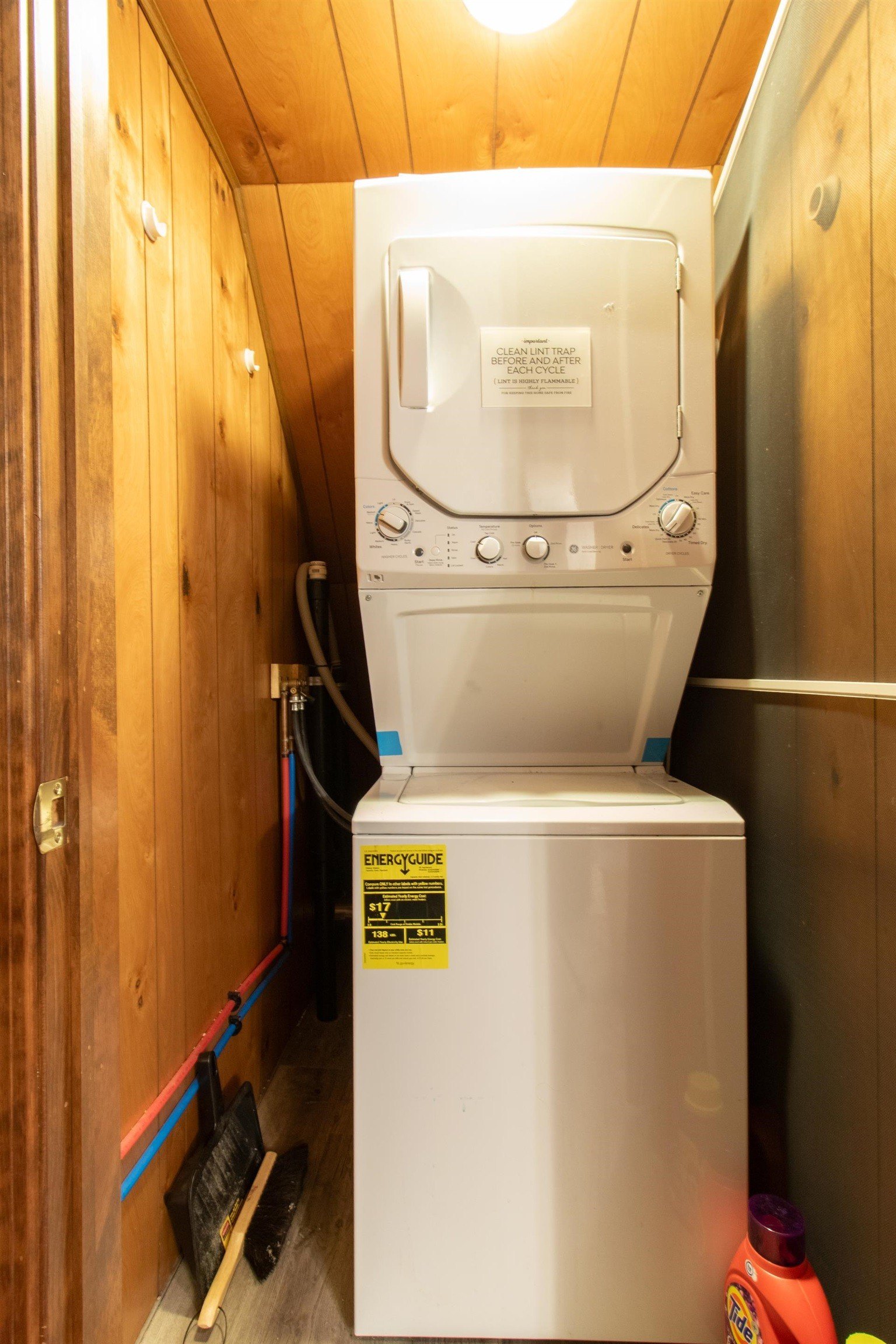 Lyndon, Vermont, 05851, United States, 3 Bedrooms Bedrooms, ,1 BathroomBathrooms,Residential,For Sale,1983968