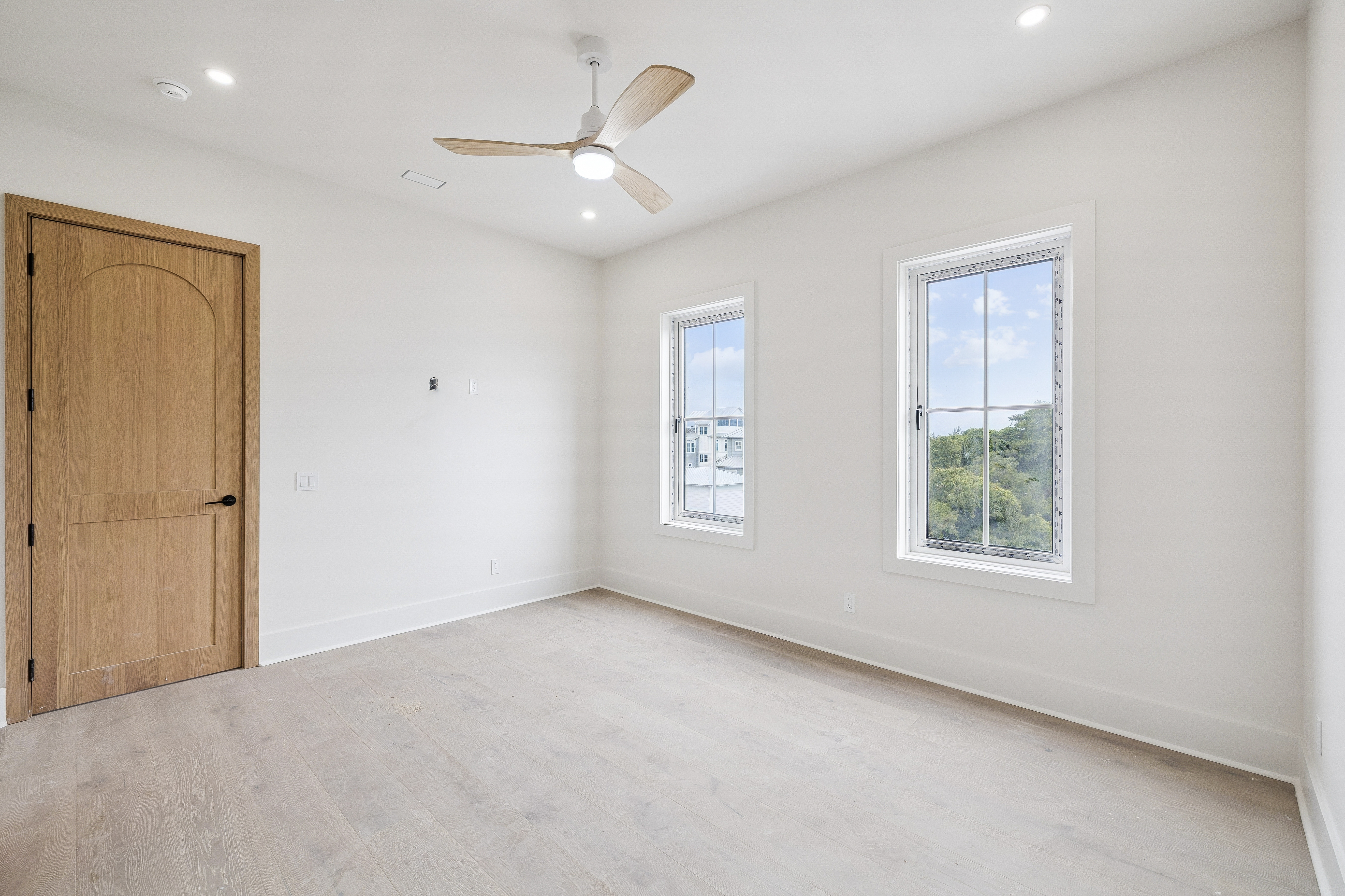  Stunning New Construction with Gulf Views, Courtyard Pool & Designer Finishes - 物件實景