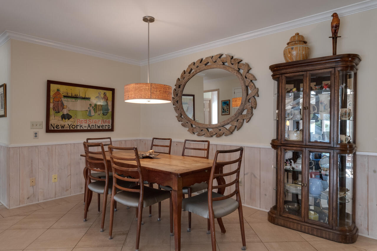 Fennville, Michigan, 49408, United States, 9 Bedrooms Bedrooms, ,10 BathroomsBathrooms,Residential,For Sale,1992421