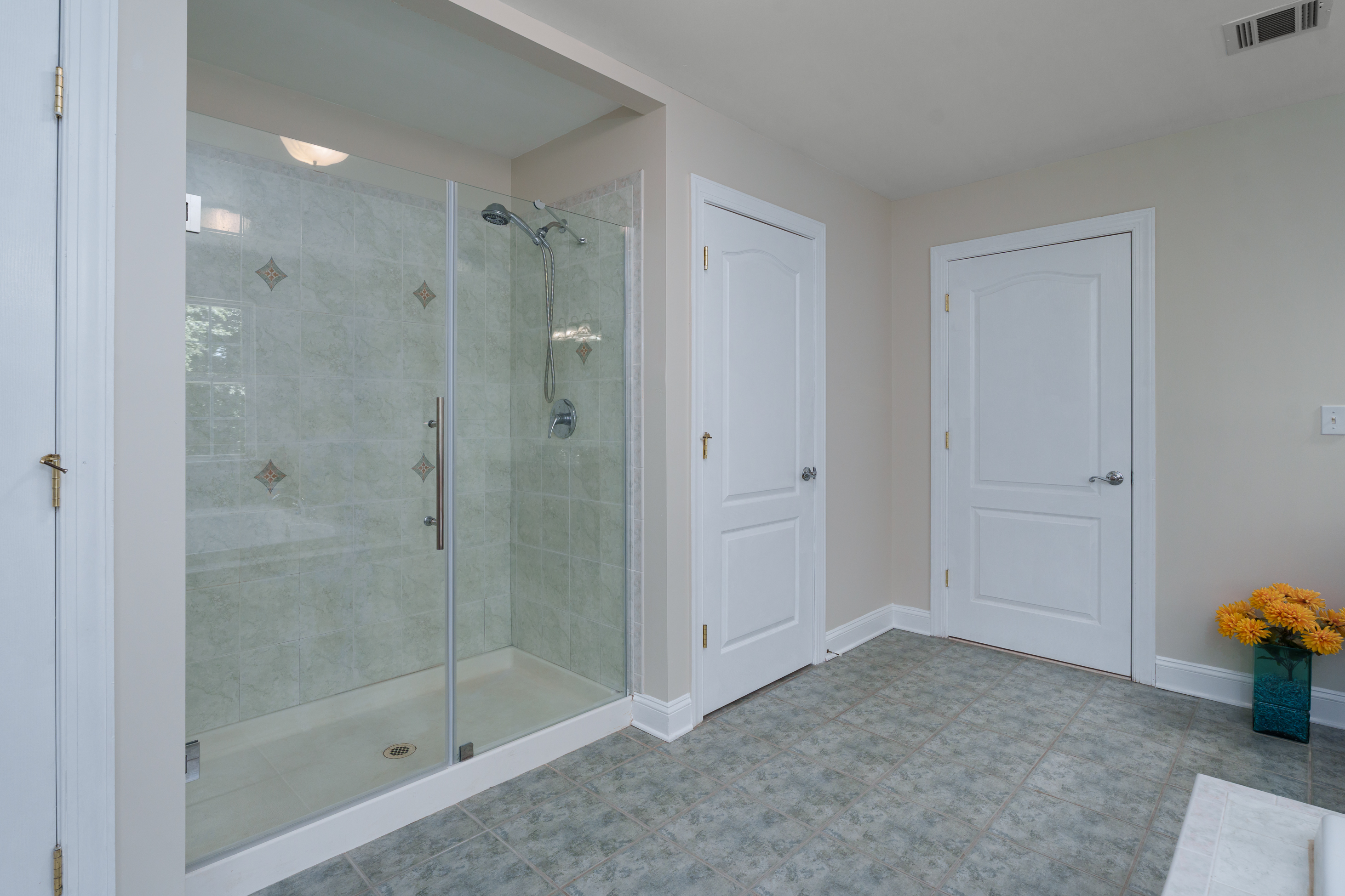  Privacy, Space and Prestige in West Windsor - 物件實景