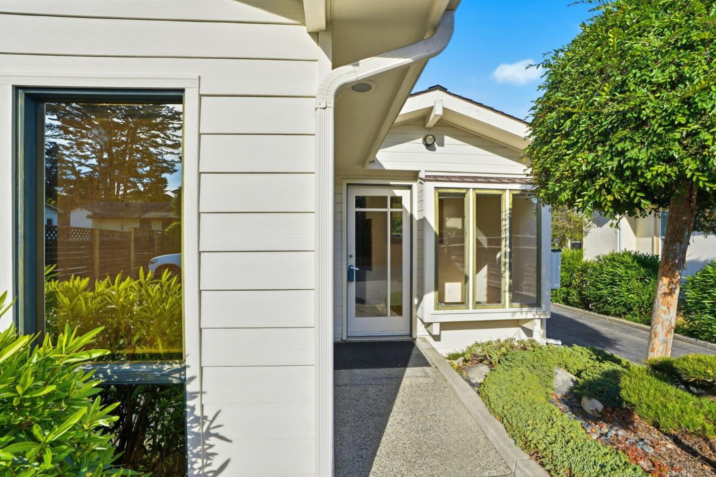 Monterey, California, 93940, United States, ,1 BathroomBathrooms,Residential,For Sale,1992108