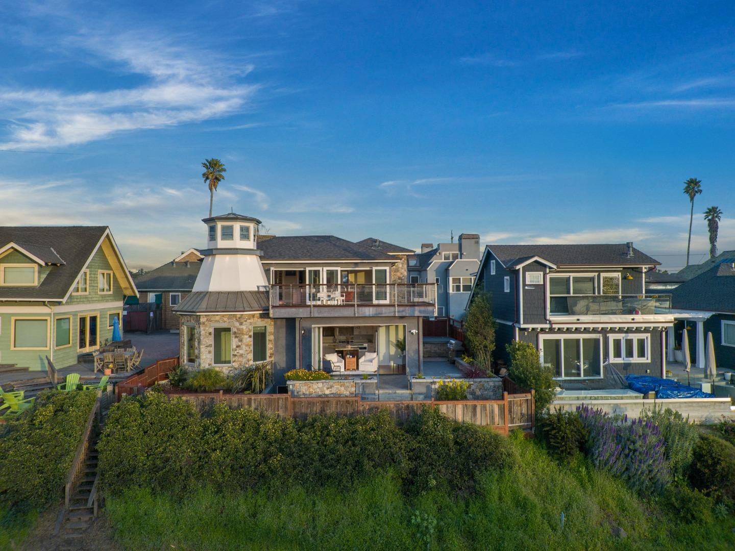 Santa Cruz, California, 95062, United States, 3 Bedrooms Bedrooms, ,3 BathroomsBathrooms,Residential,For Sale,1738627