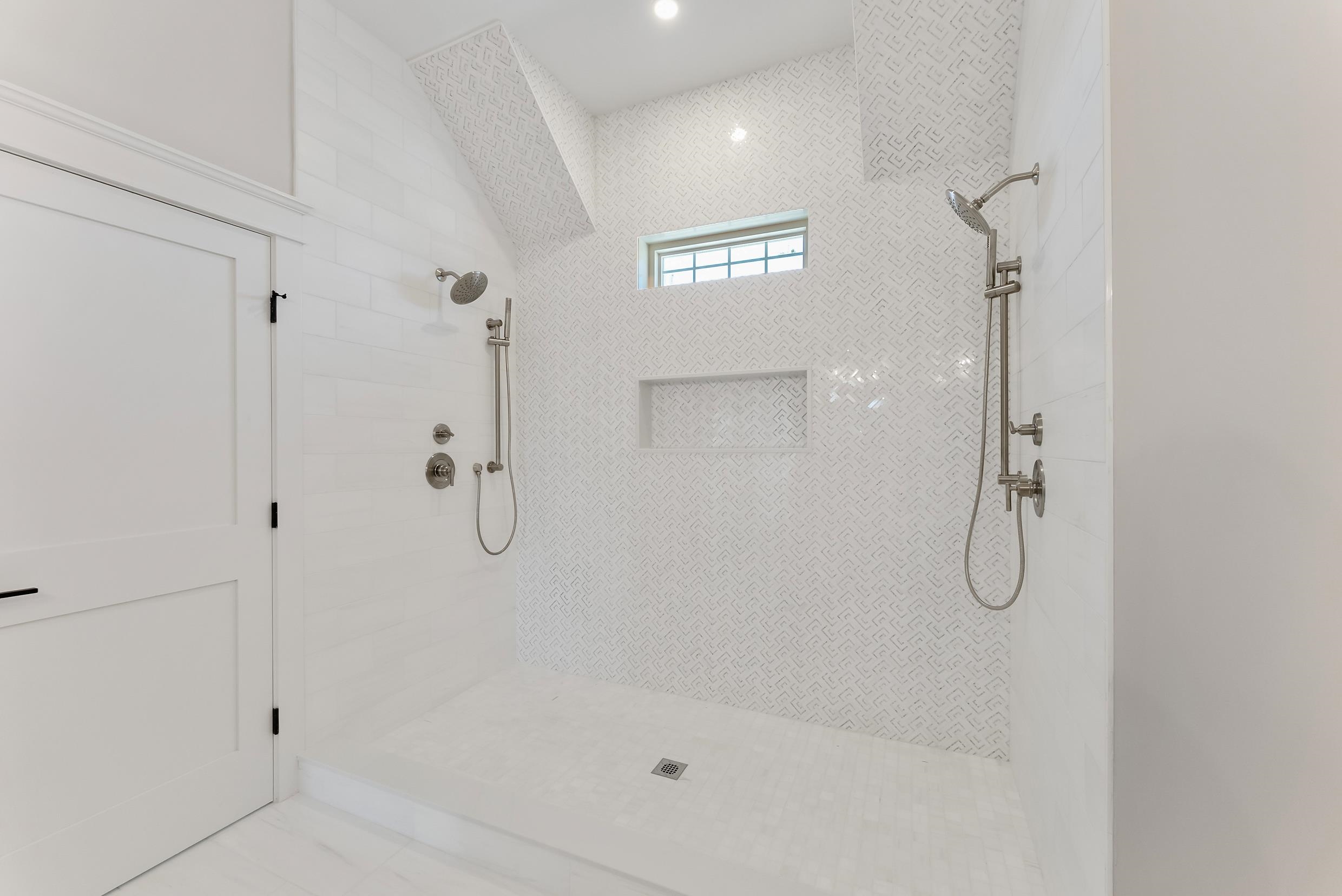 North Wildwood, New Jersey, 08260, United States, 5 Bedrooms Bedrooms, ,4 BathroomsBathrooms,Residential,For Sale,1977306