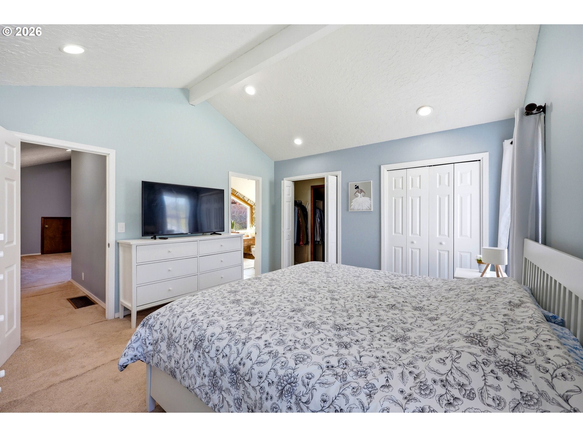 Beaverton, Oregon, 97006, United States, 3 Bedrooms Bedrooms, ,3 BathroomsBathrooms,Residential,For Sale,2043639
