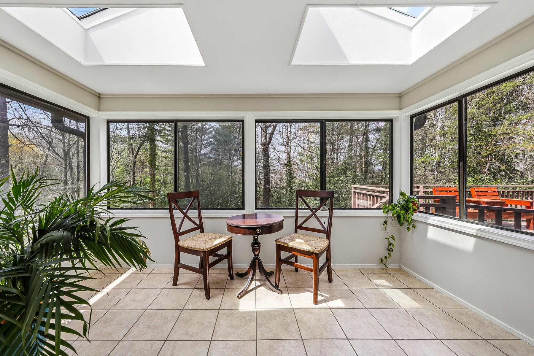  PISGAH FOREST - 物件實景