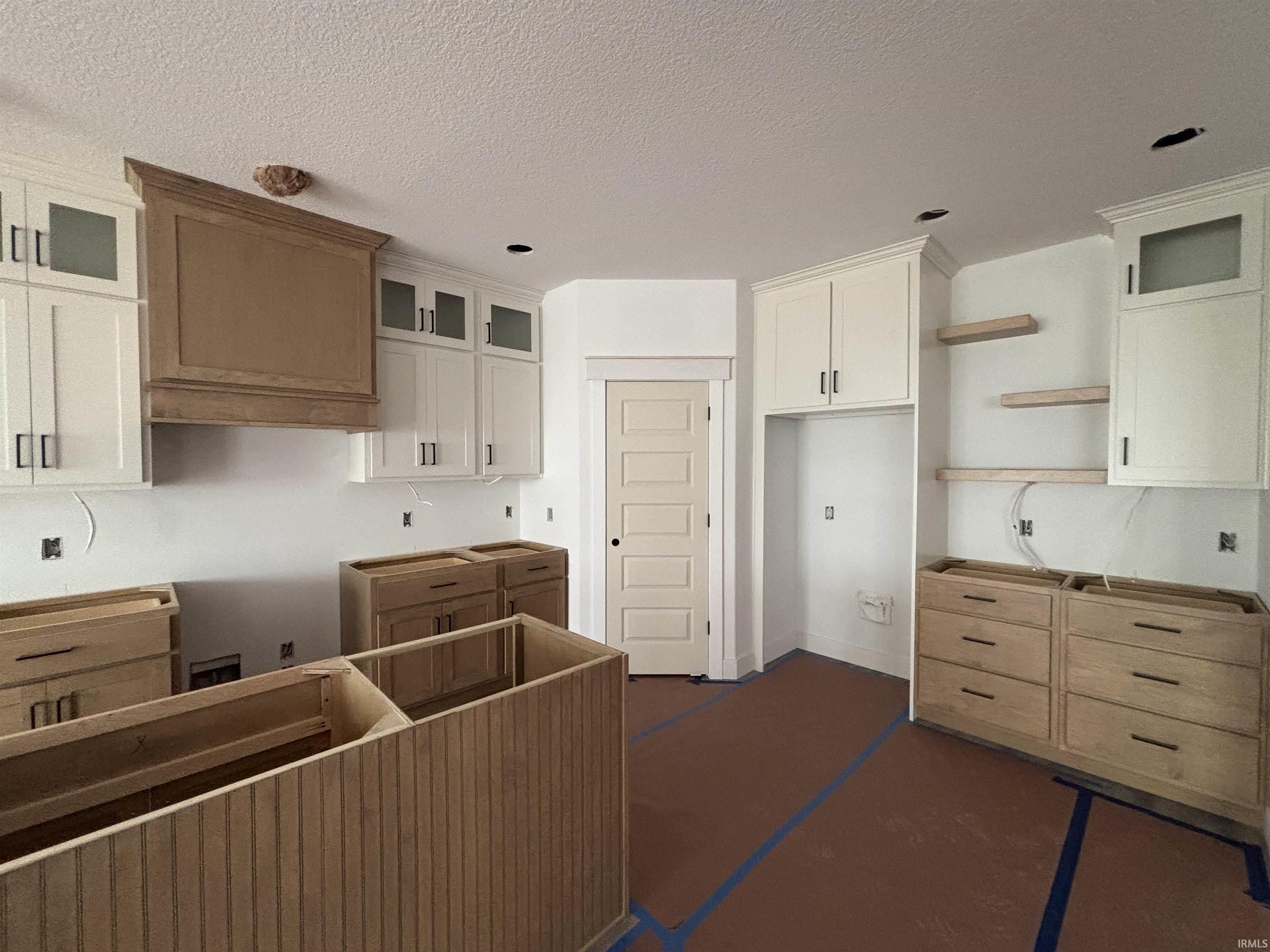 Fort Wayne, Indiana, 46818, United States, 4 Bedrooms Bedrooms, ,3 BathroomsBathrooms,Residential,For Sale,1981735