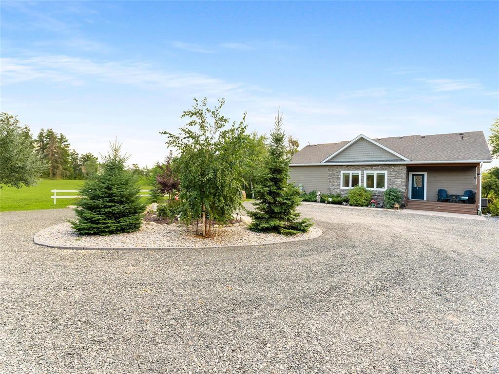 LESTER BEACH, Manitoba, R0E 0E0, CA, 4 Bedrooms Bedrooms, ,3 BathroomsBathrooms,Residential,For Sale,1949698