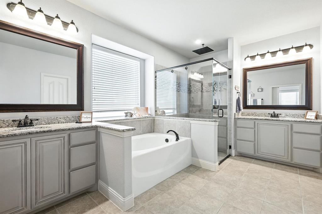 Grand Prairie, Texas, 75054, United States, 4 Bedrooms Bedrooms, ,4 BathroomsBathrooms,Residential,For Sale,1932411
