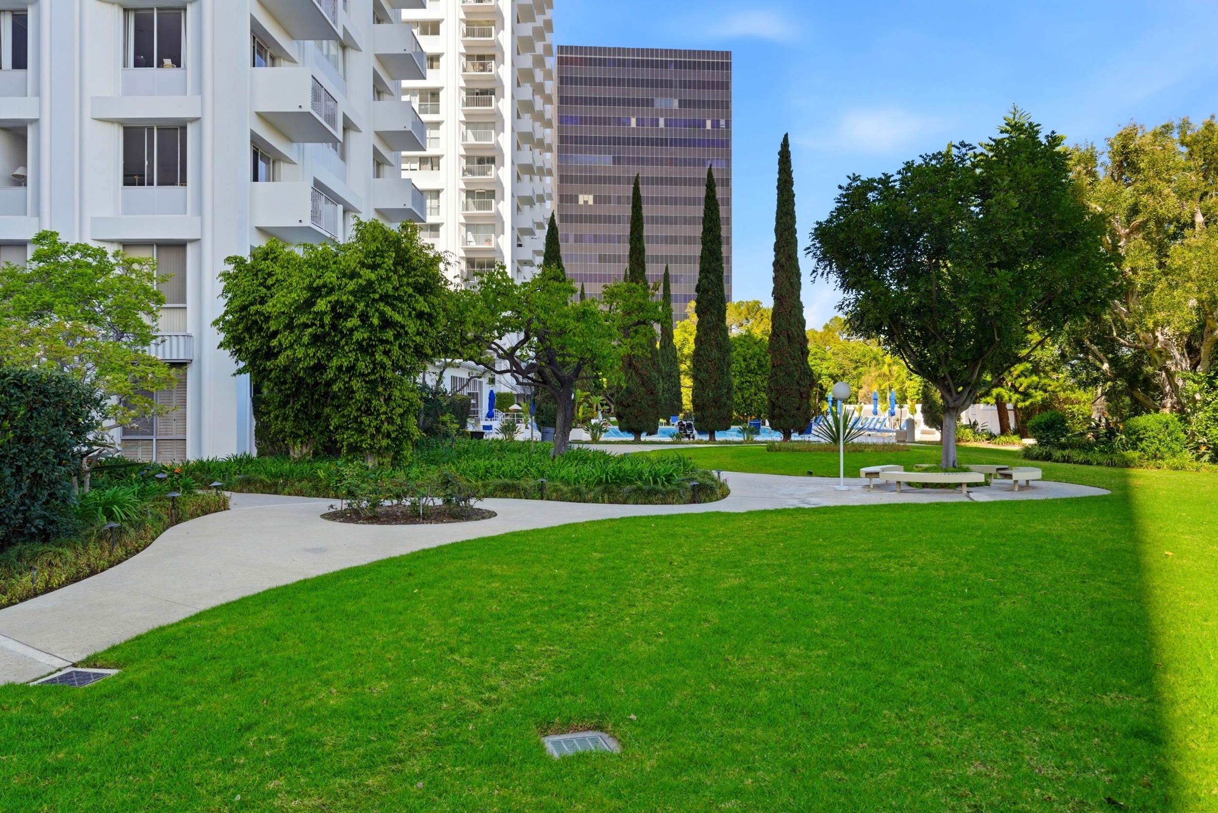  2160 Century Park East, Unit 411 - 物件實景