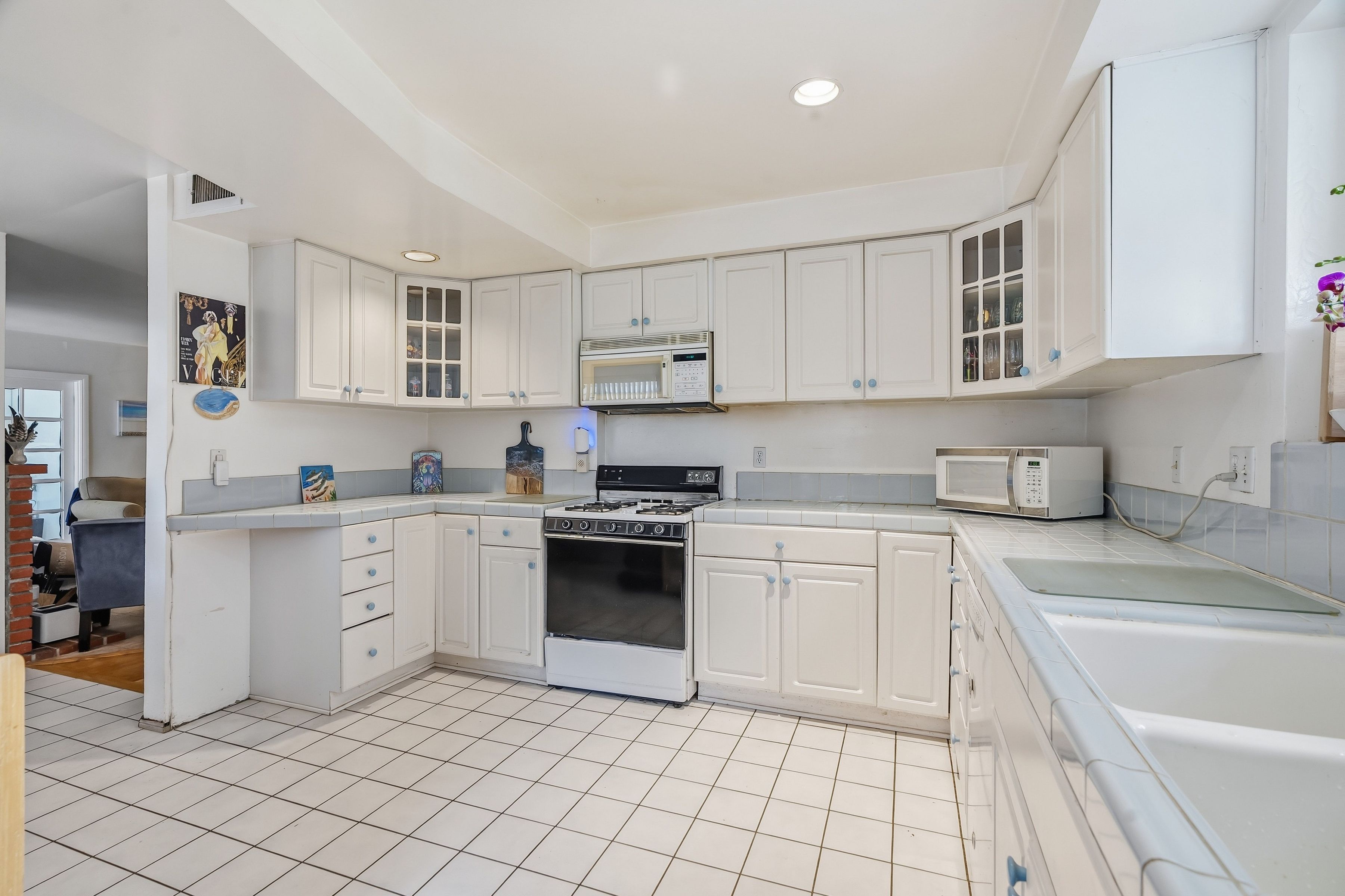  16809 Armstead Street - 物件實景