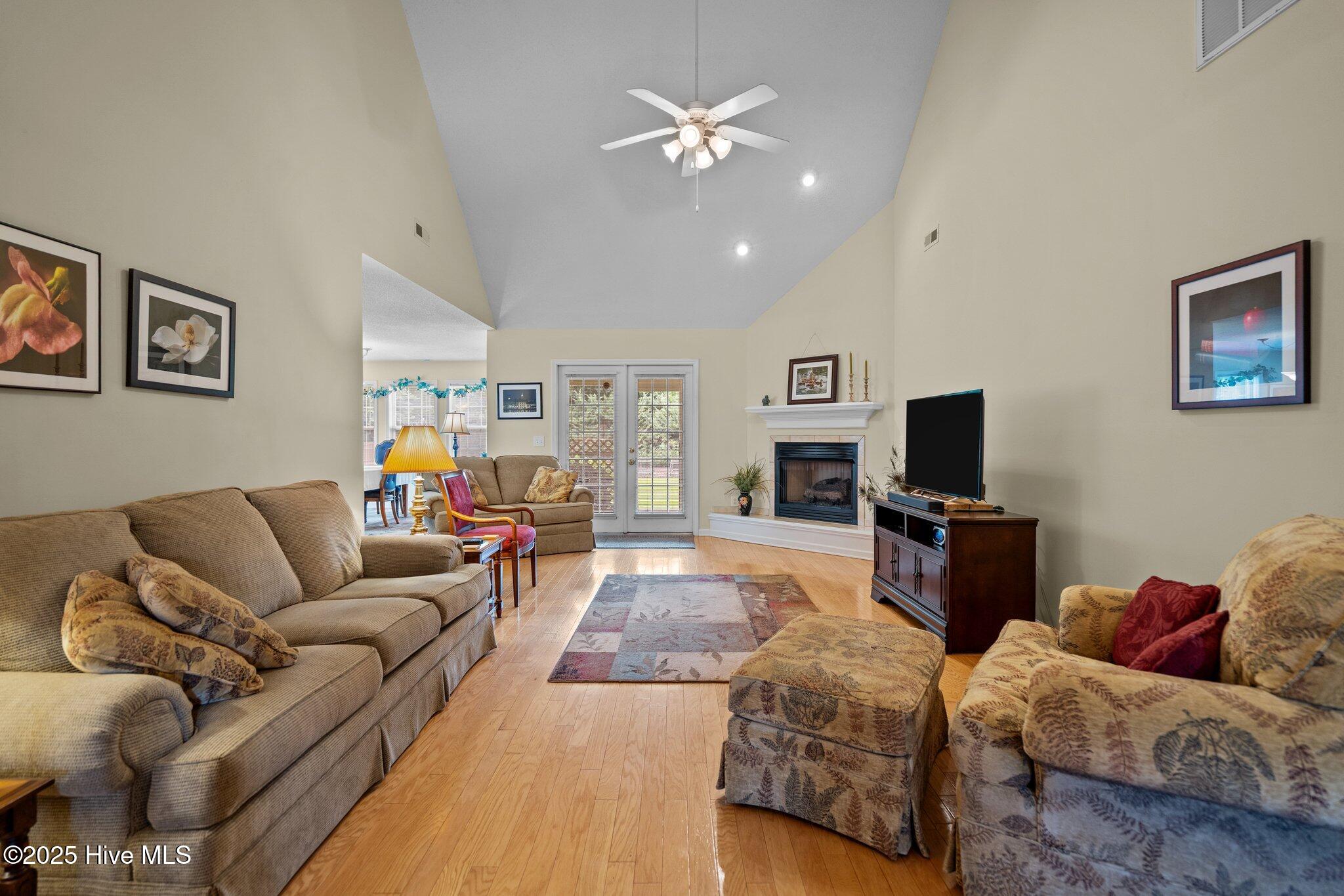 Wilmington, North Carolina, 28411, United States, 4 Bedrooms Bedrooms, ,3 BathroomsBathrooms,Residential,For Sale,1874008