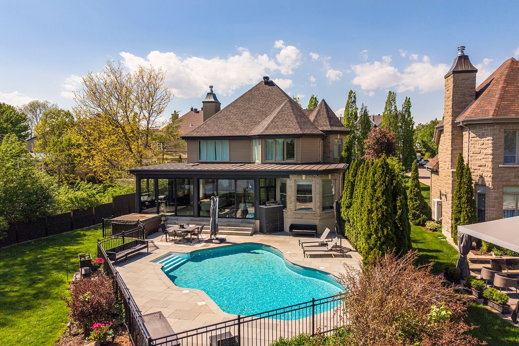  Sainte-Dorothée, Laval - 物件實景