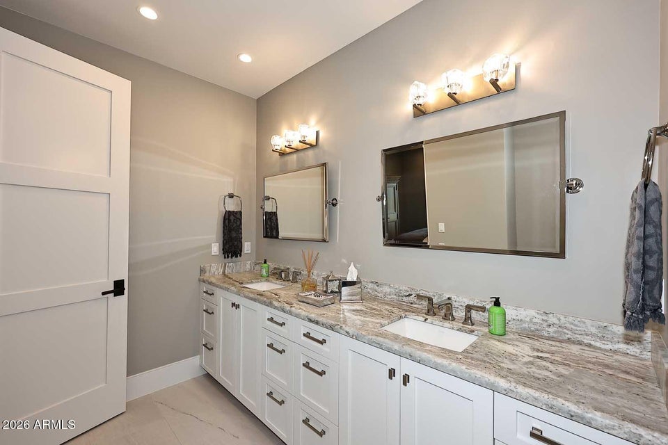 Scottsdale, Arizona, 85255, United States, 3 Bedrooms Bedrooms, ,Residential,For Sale,2009279