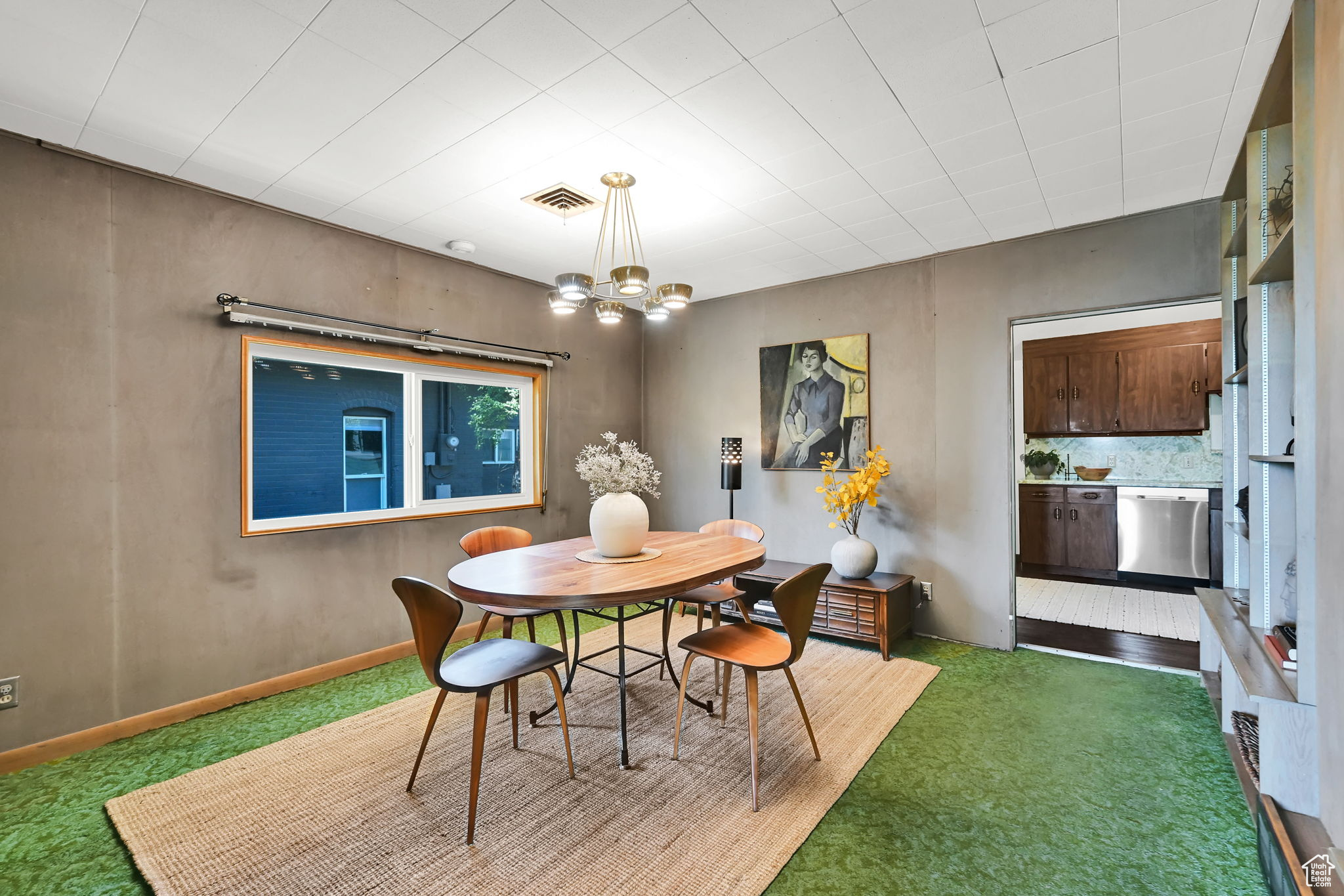Salt Lake City, Utah, 84103, United States, 3 Bedrooms Bedrooms, ,2 BathroomsBathrooms,Residential,For Sale,1925078