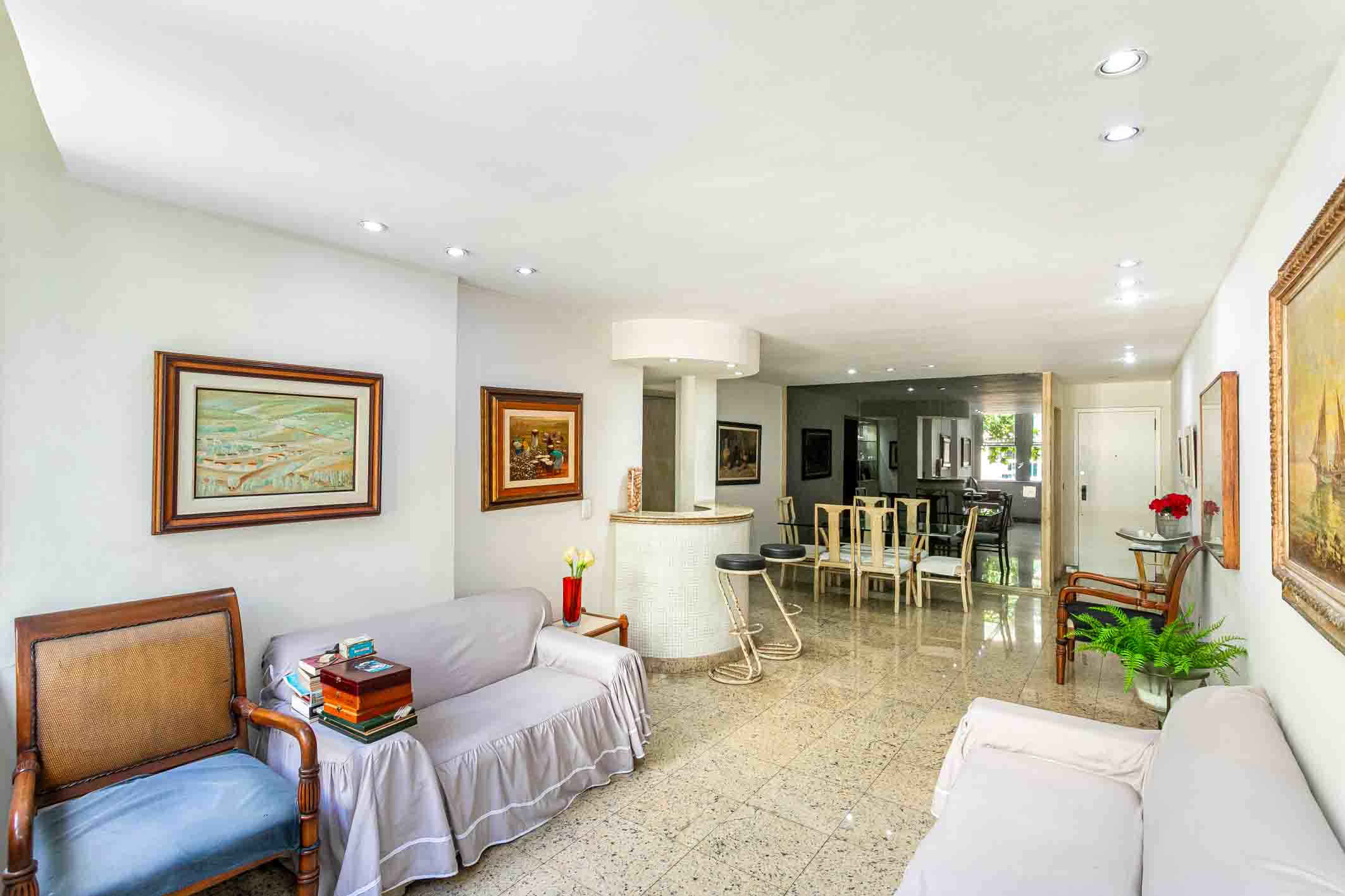  Three-bedroom residence one block from Leblon Beach - 物件實景