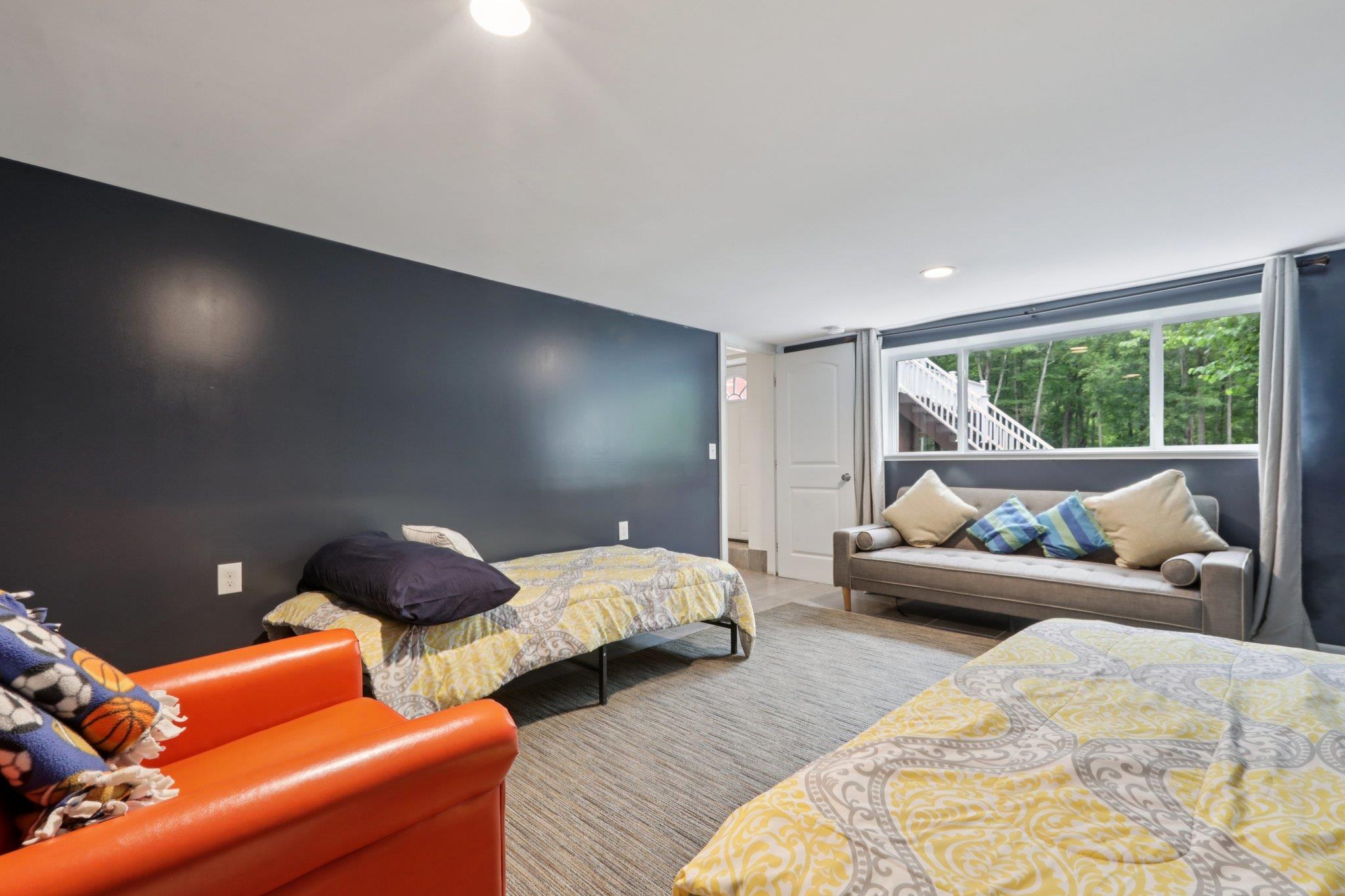New City, New York, 10956, United States, 2 Bedrooms Bedrooms, ,3 BathroomsBathrooms,Residential,For Sale,1928184