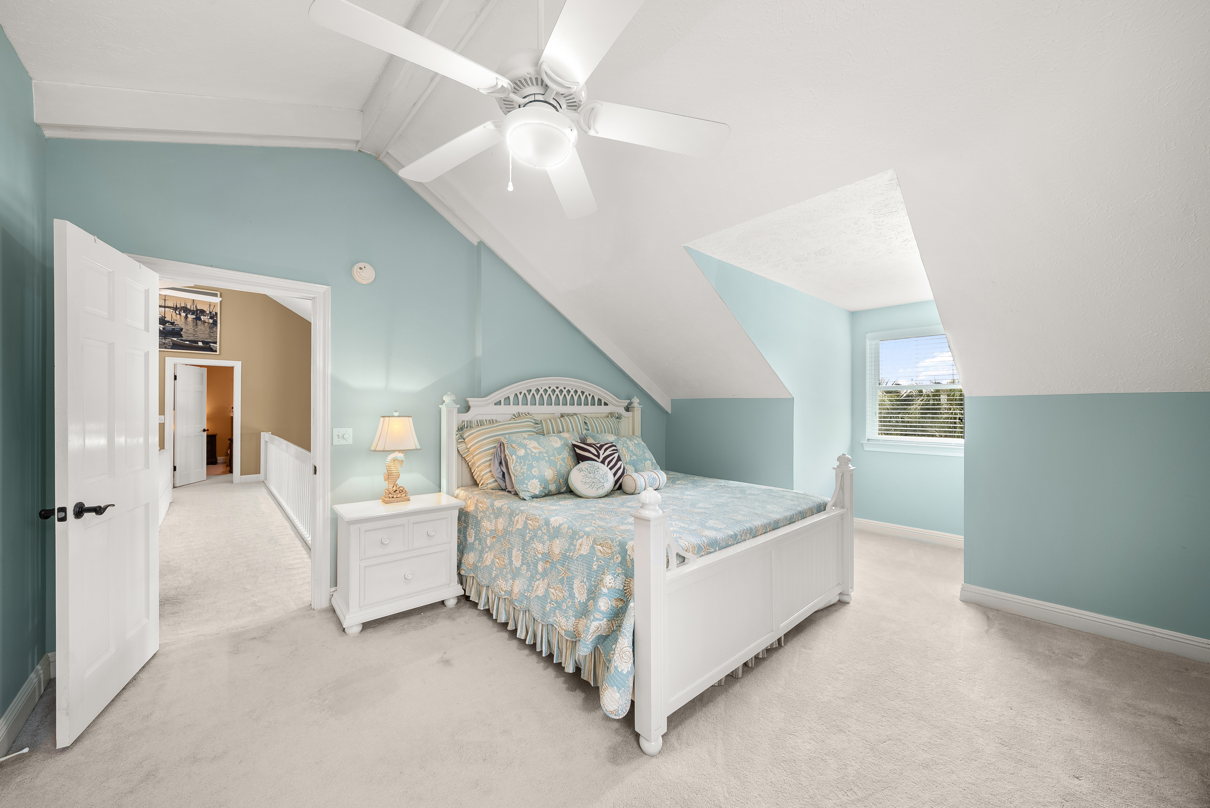  Thoughtfully-Designed Waterfront Retreat With Gulf And Bay Access - 物件實景