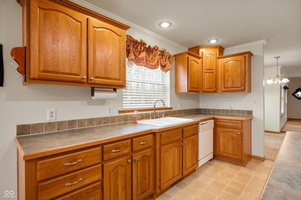 Alexandria, Indiana, 46001, United States, 3 Bedrooms Bedrooms, ,2 BathroomsBathrooms,Residential,For Sale,1728694