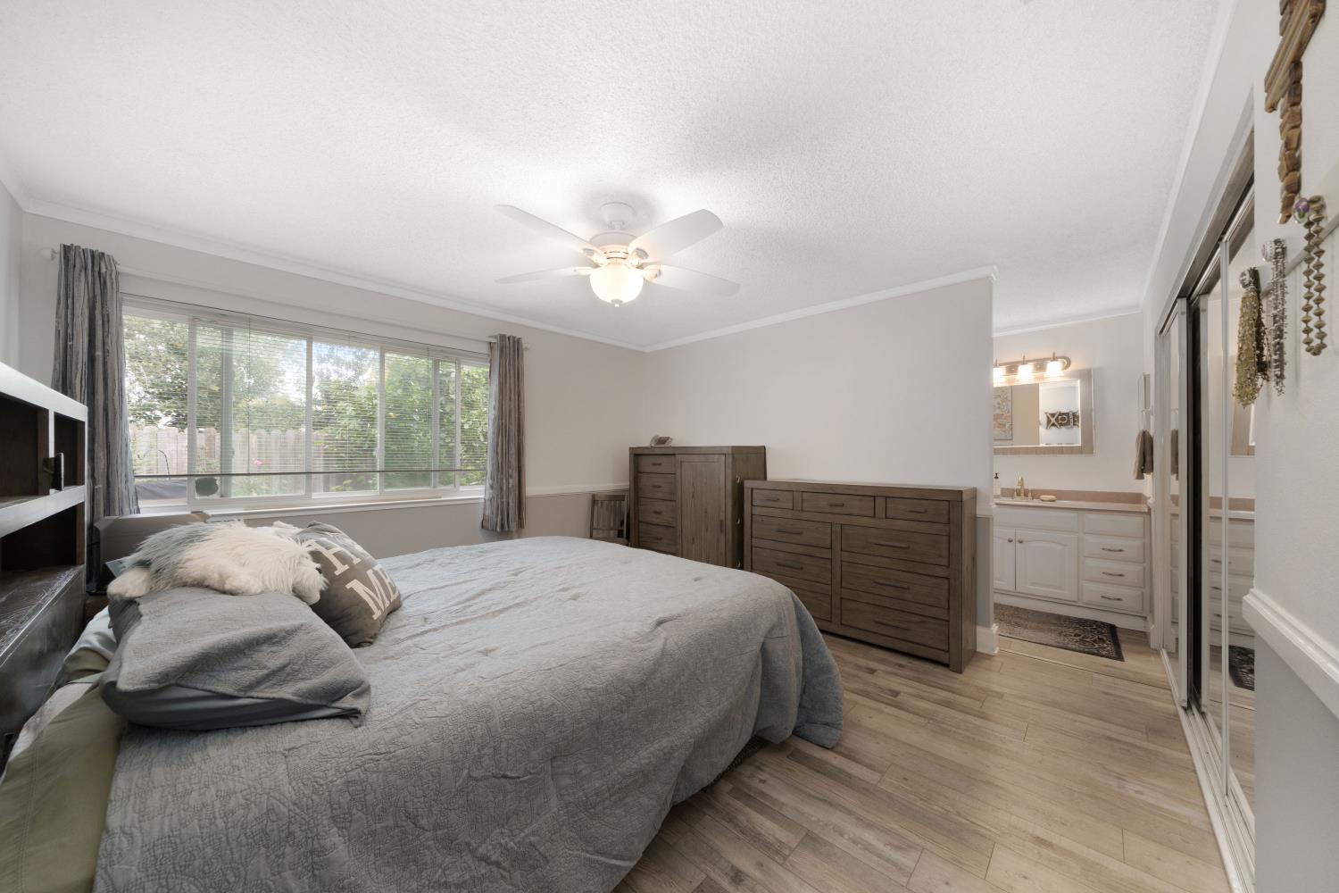 Orangevale, California, 95662, United States, 4 Bedrooms Bedrooms, ,2 BathroomsBathrooms,Residential,For Sale,1989323