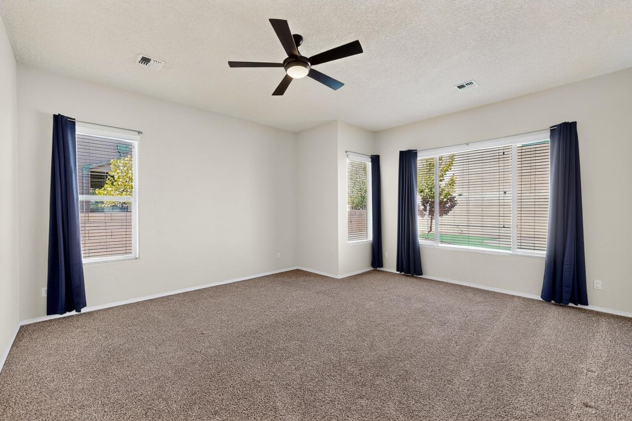 Rio Rancho, New Mexico, 87124, United States, 3 Bedrooms Bedrooms, ,2 BathroomsBathrooms,Residential,For Sale,1992883