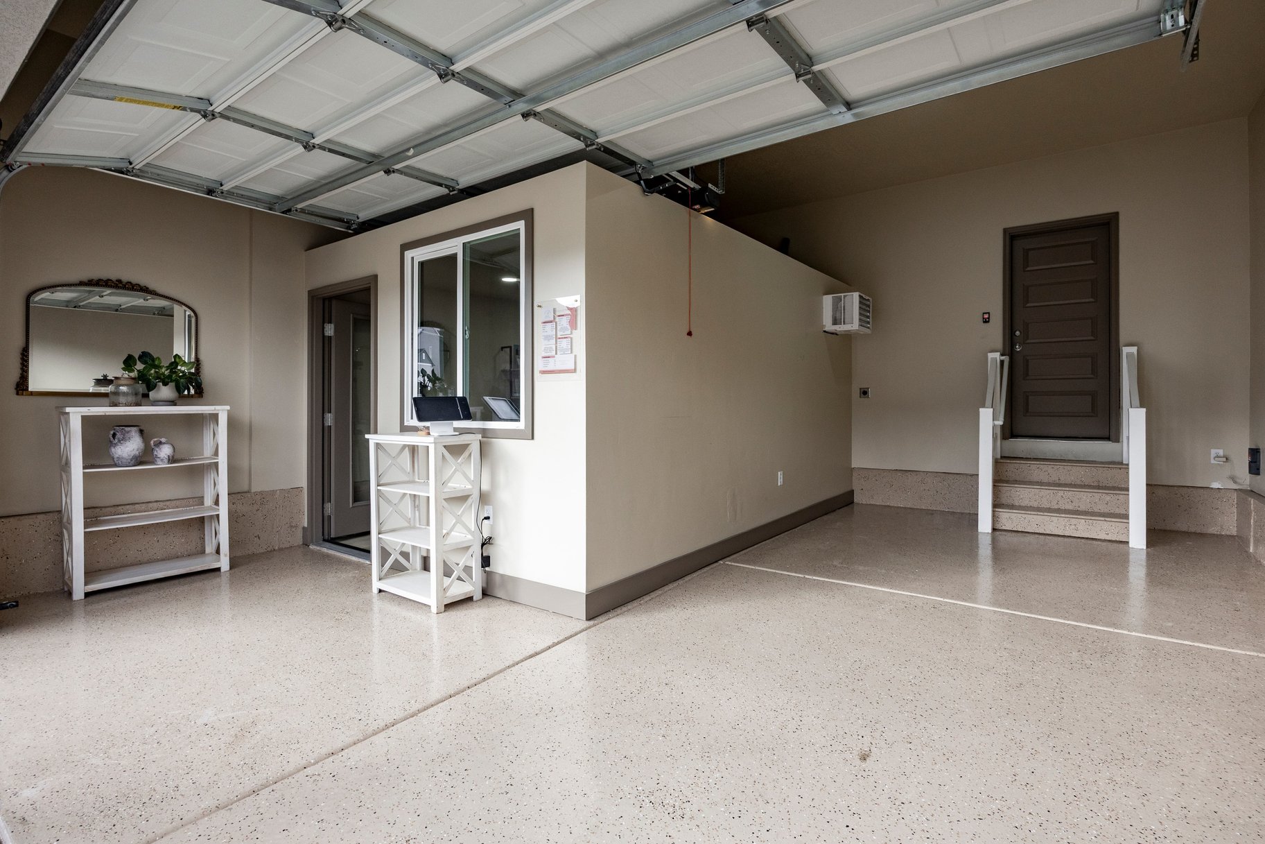  Pristine Home with Views, Rental Income, and Home Business Studio - 物件實景