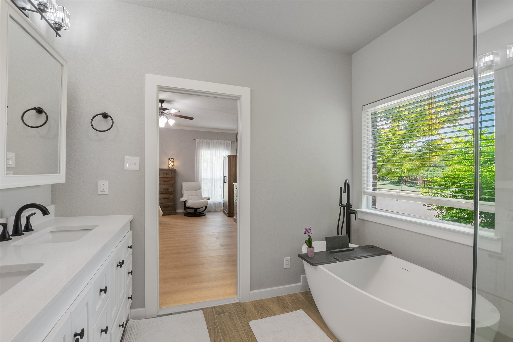 Rockwall, Texas, 75087, United States, 4 Bedrooms Bedrooms, ,3 BathroomsBathrooms,Residential,For Sale,1963763