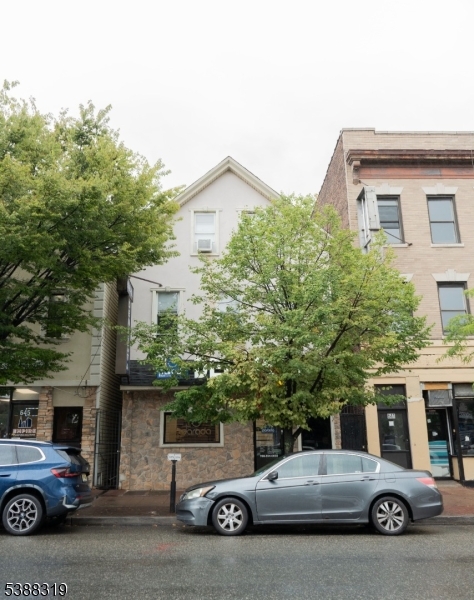 Elizabeth City, New Jersey, 07206, United States, 2 Bedrooms Bedrooms, ,3 BathroomsBathrooms,Residential,For Sale,1992844