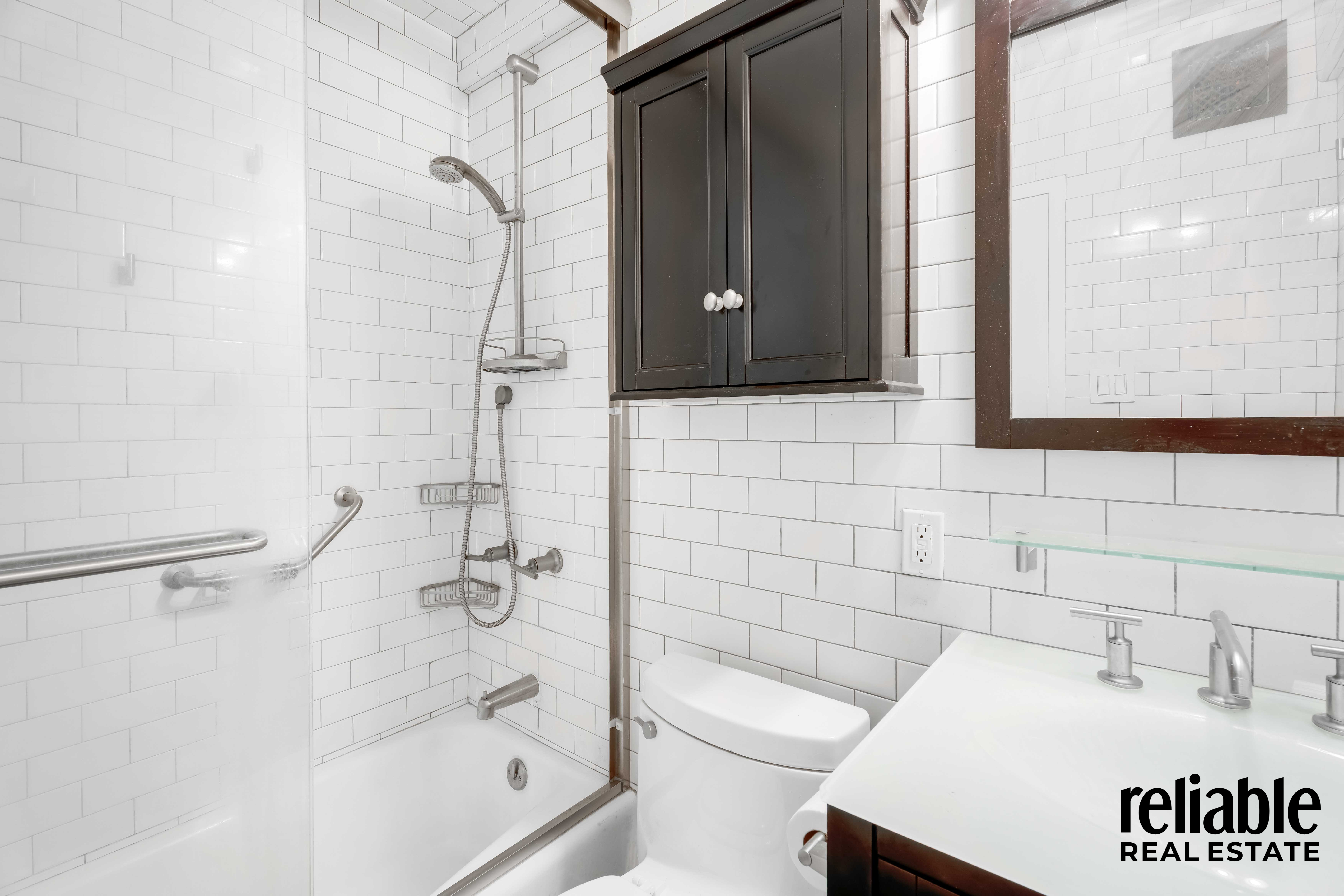 Manhattan, New York, 10022, United States, ,1 BathroomBathrooms,Residential,For Sale,1942299